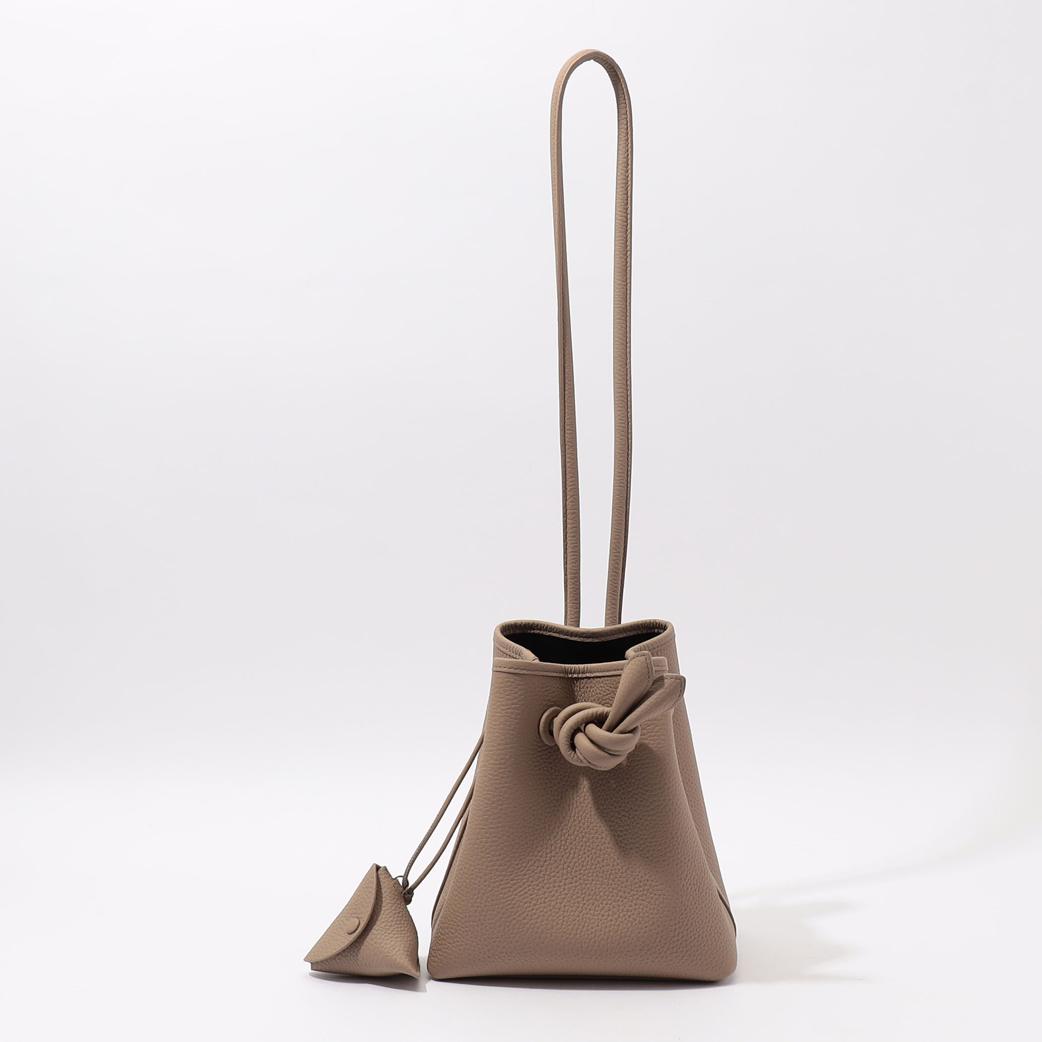 トゥモローランド別注　VASIC bond miniハンドバッグ 別注】VASIC BOND MINI ハンドバッグ | maison