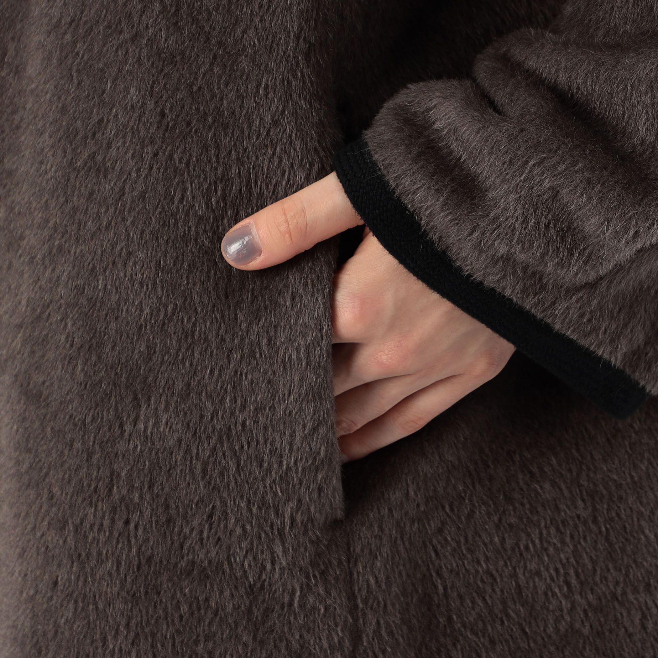 スーリーアルパカシャギー ロングコート｜トゥモローランド 公式通販