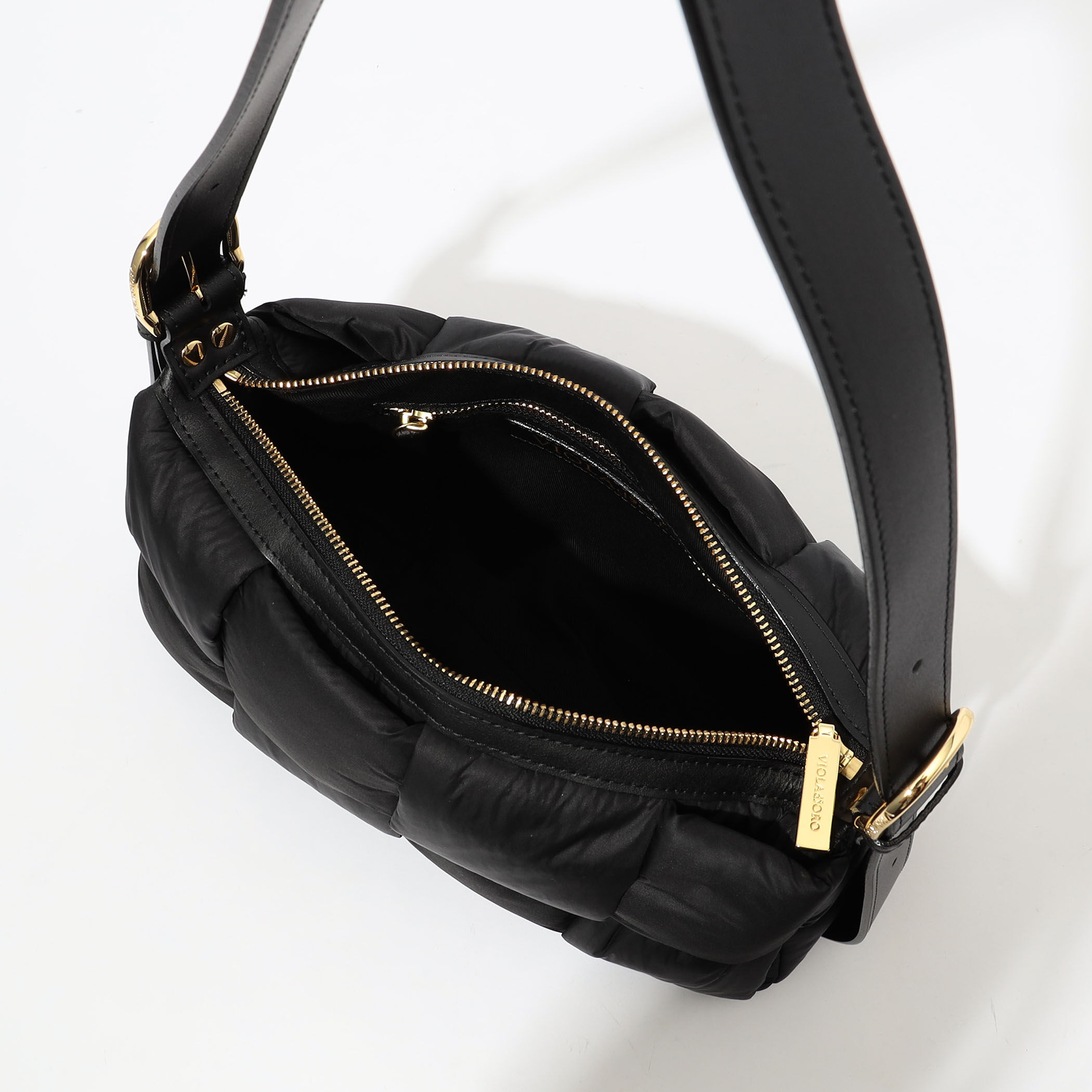 VIOLADORO ブラックショルダーバッグ新品 VIOLAd'ORO ショルダーバッグ｜トゥモローランド 公式通販