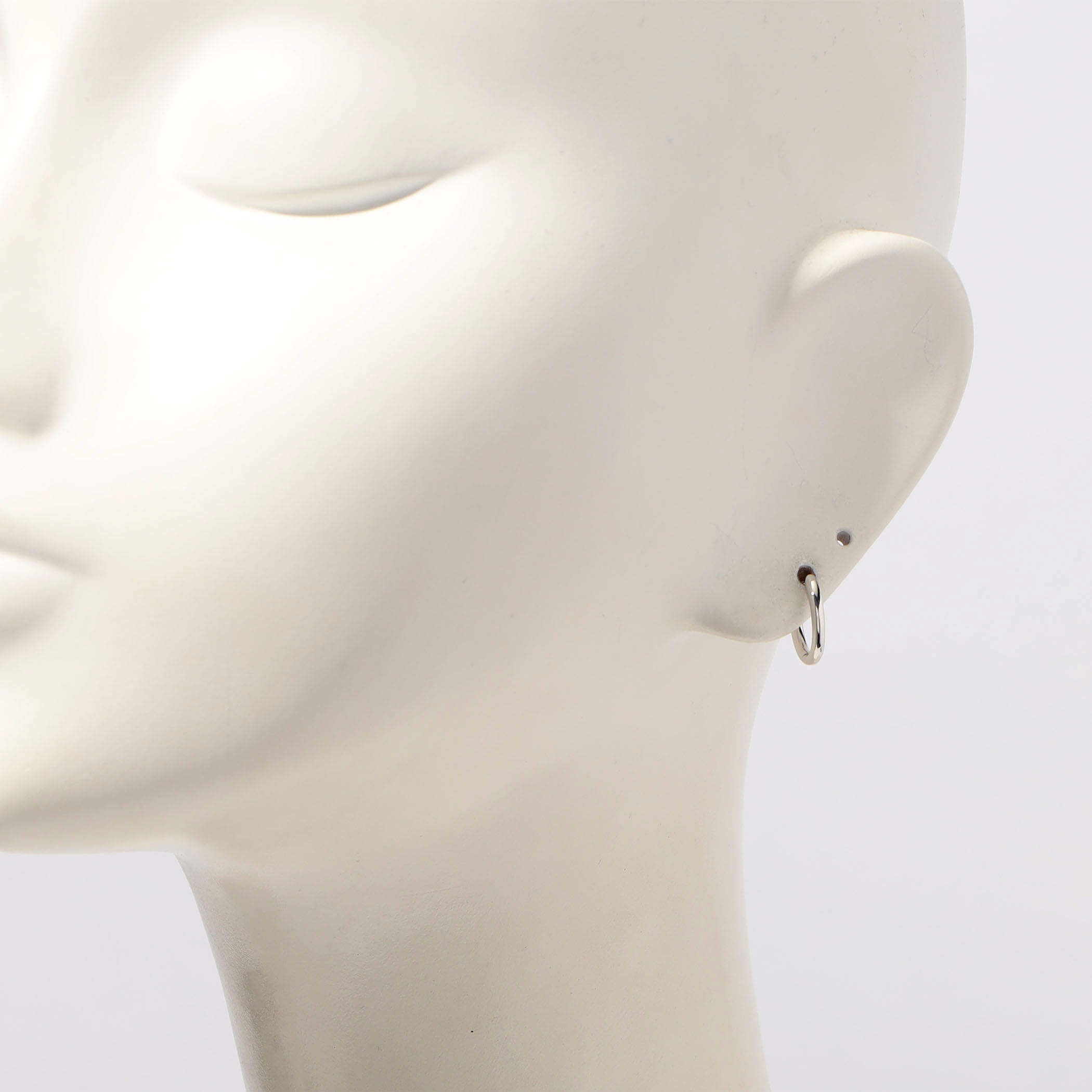 JOSEPHINE STUDIO SLIM HOOPTINY ピアス｜トゥモローランド 公式サイト