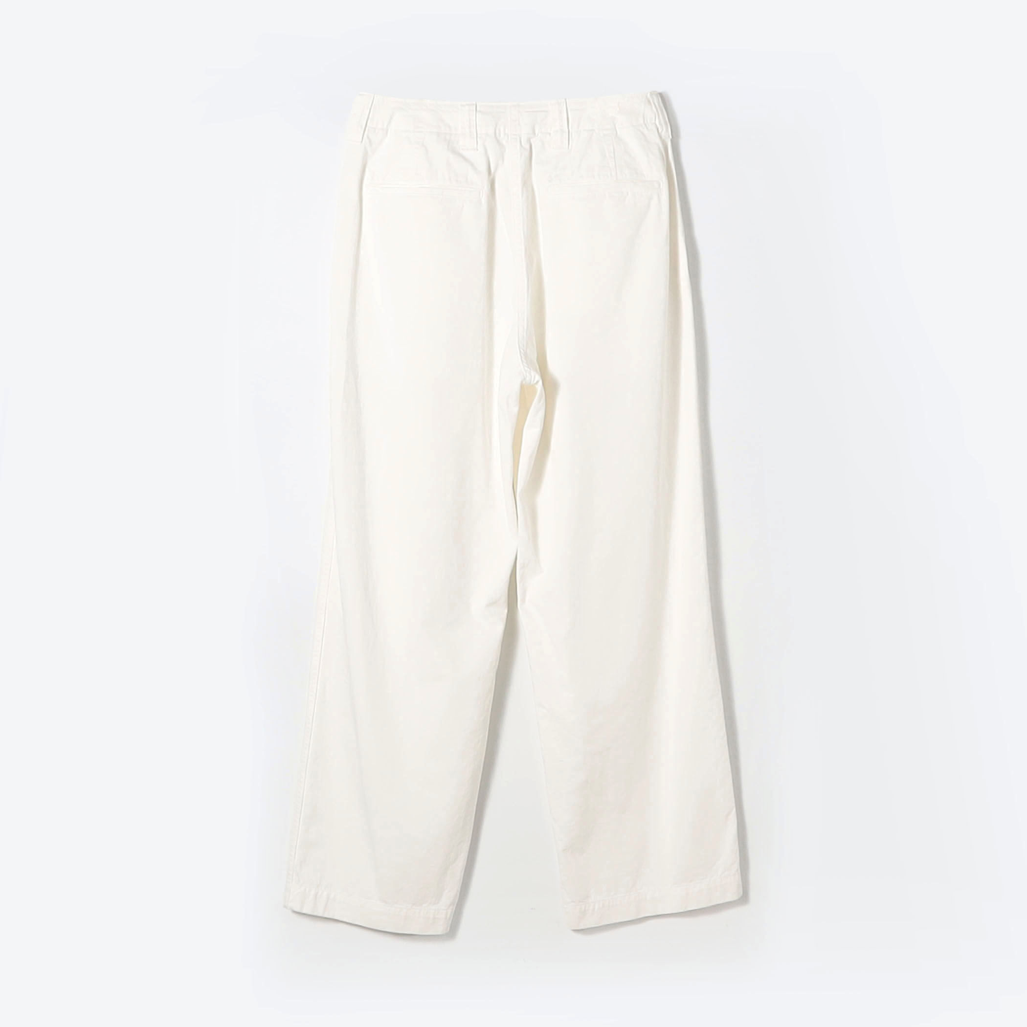 コットンツイル ワイドストレートチノパンツ｜トゥモローランド 公式通販