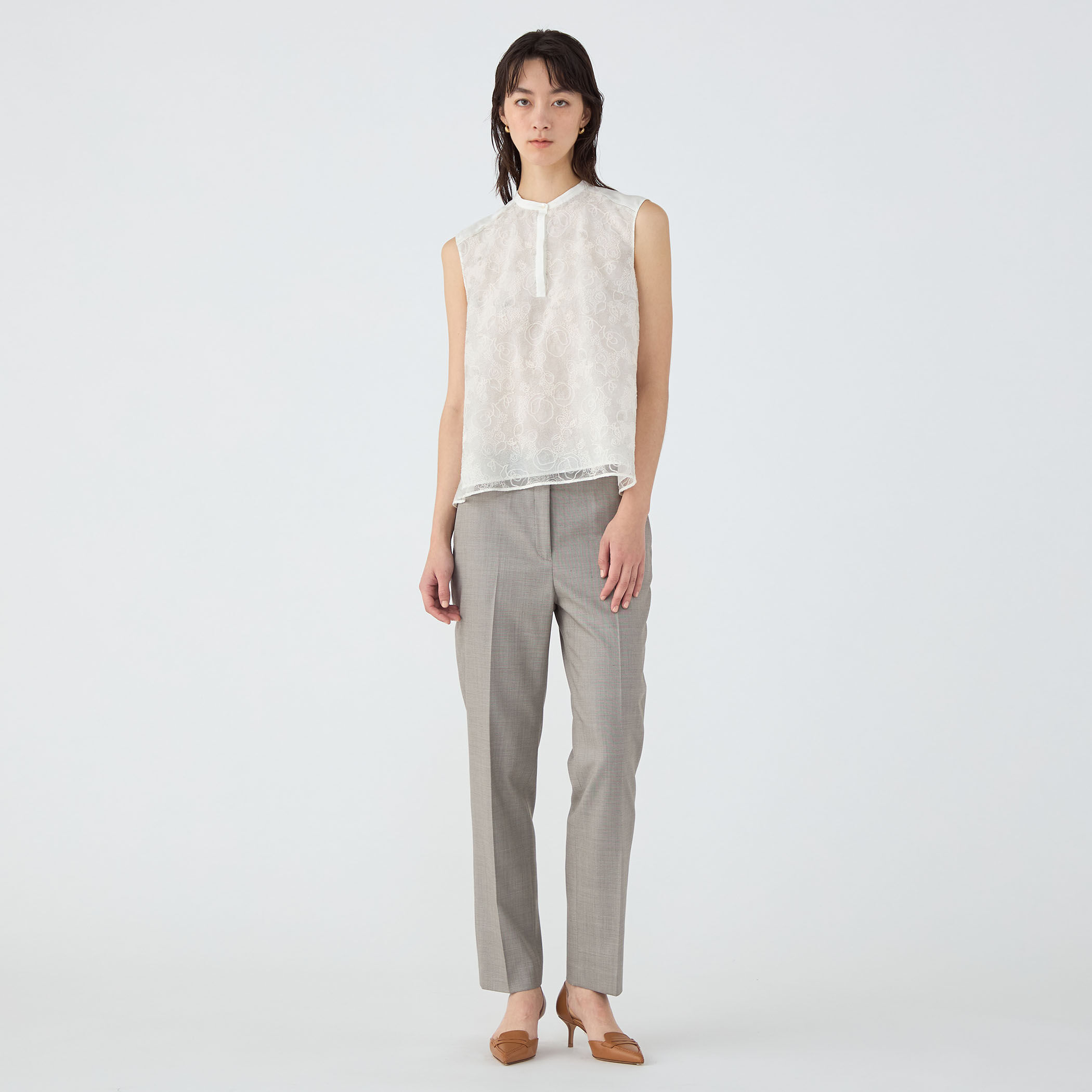 シャイニーシャーク ペンシルパンツ｜トゥモローランド 公式通販