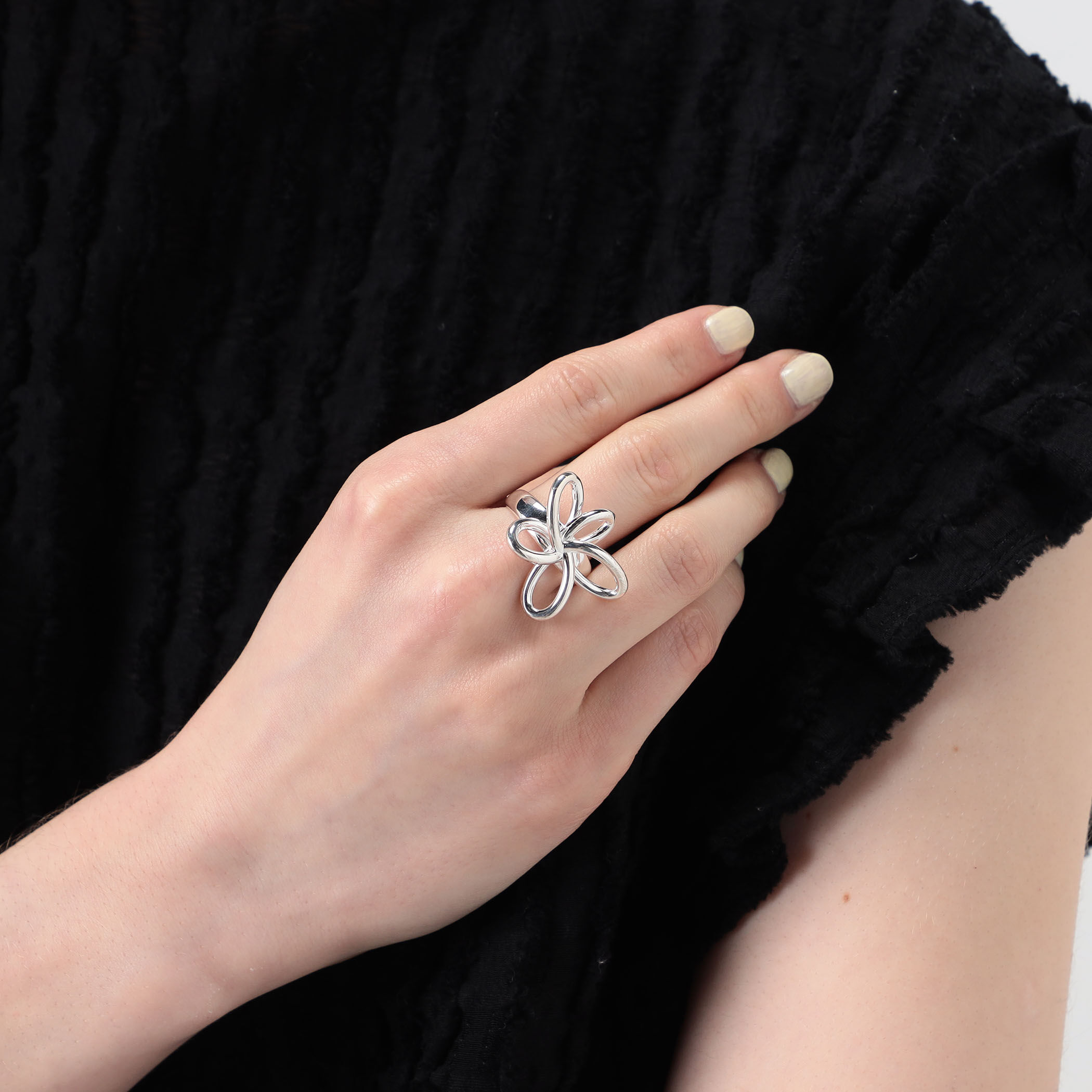 別注】PHILIPPE AUDIBERT シルバー スカーフリング｜トゥモローランド