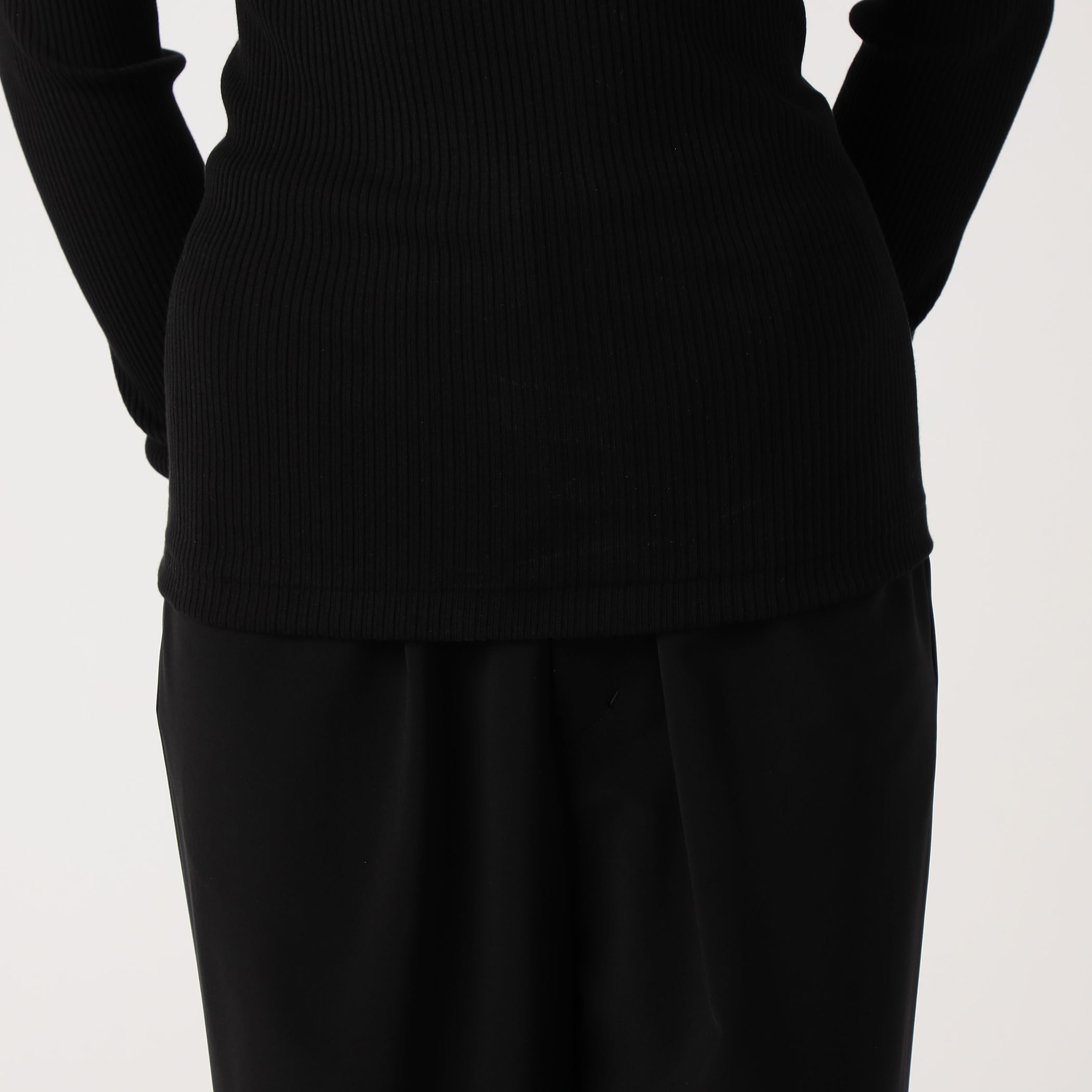 HYKE LONG SLEEVE TEE｜トゥモローランド 公式通販