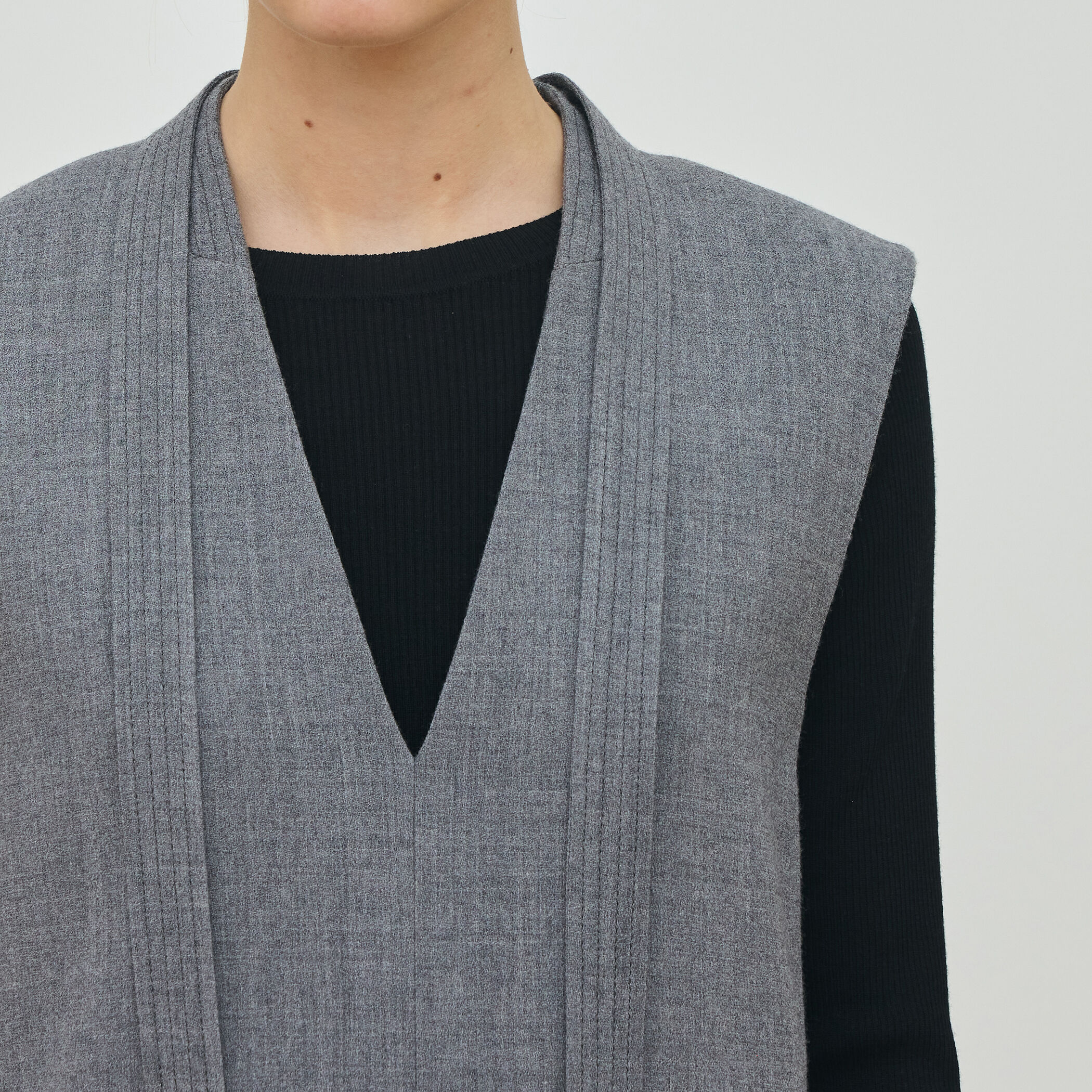 ウールジョーゼット Vネックワンピース｜トゥモローランド 公式通販