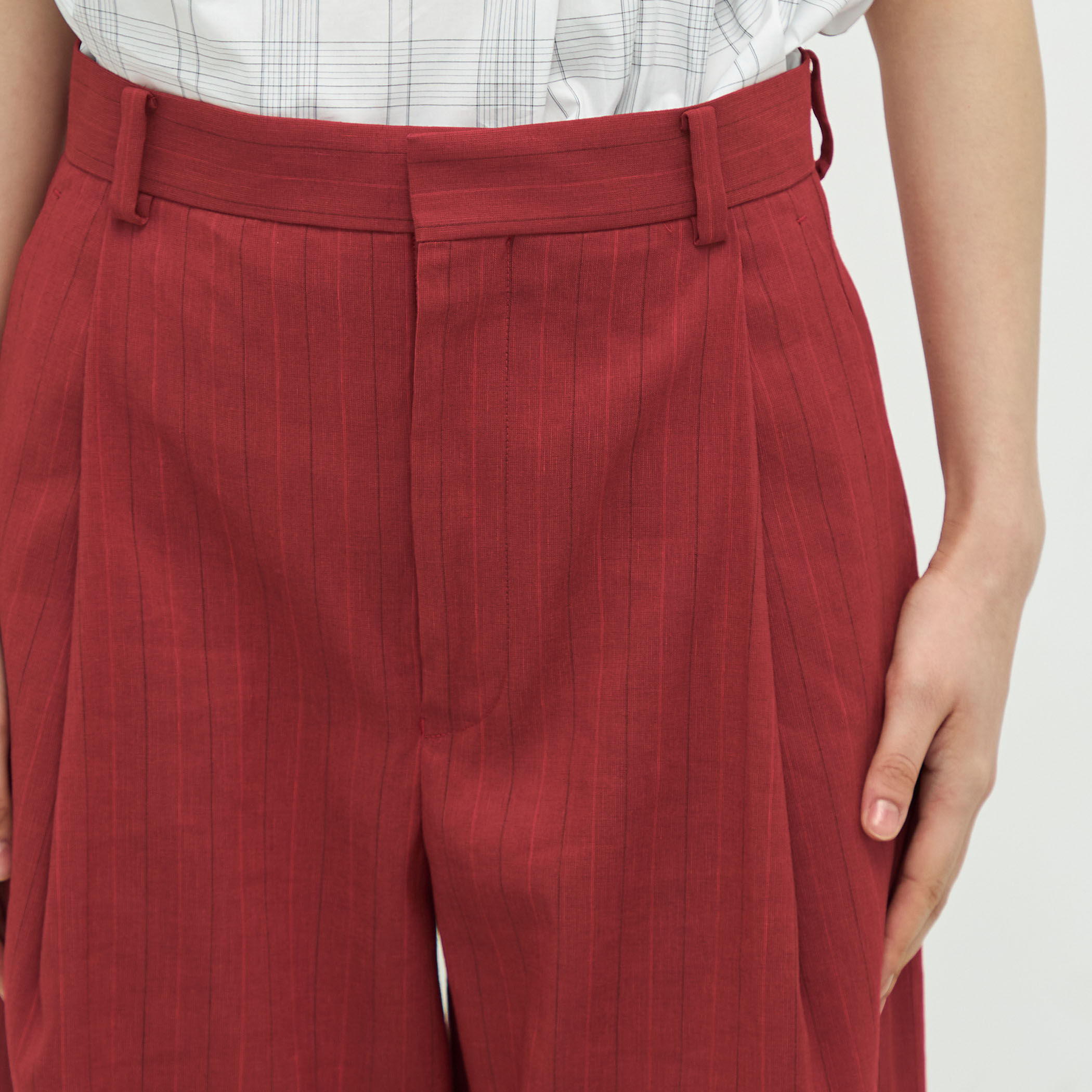 新作*DRIES VAN NOTEN*リネンミックスワイドパンツ ストライプ DRIES VAN NOTEN リネン混 ワイドパンツ ストライプ柄 タック