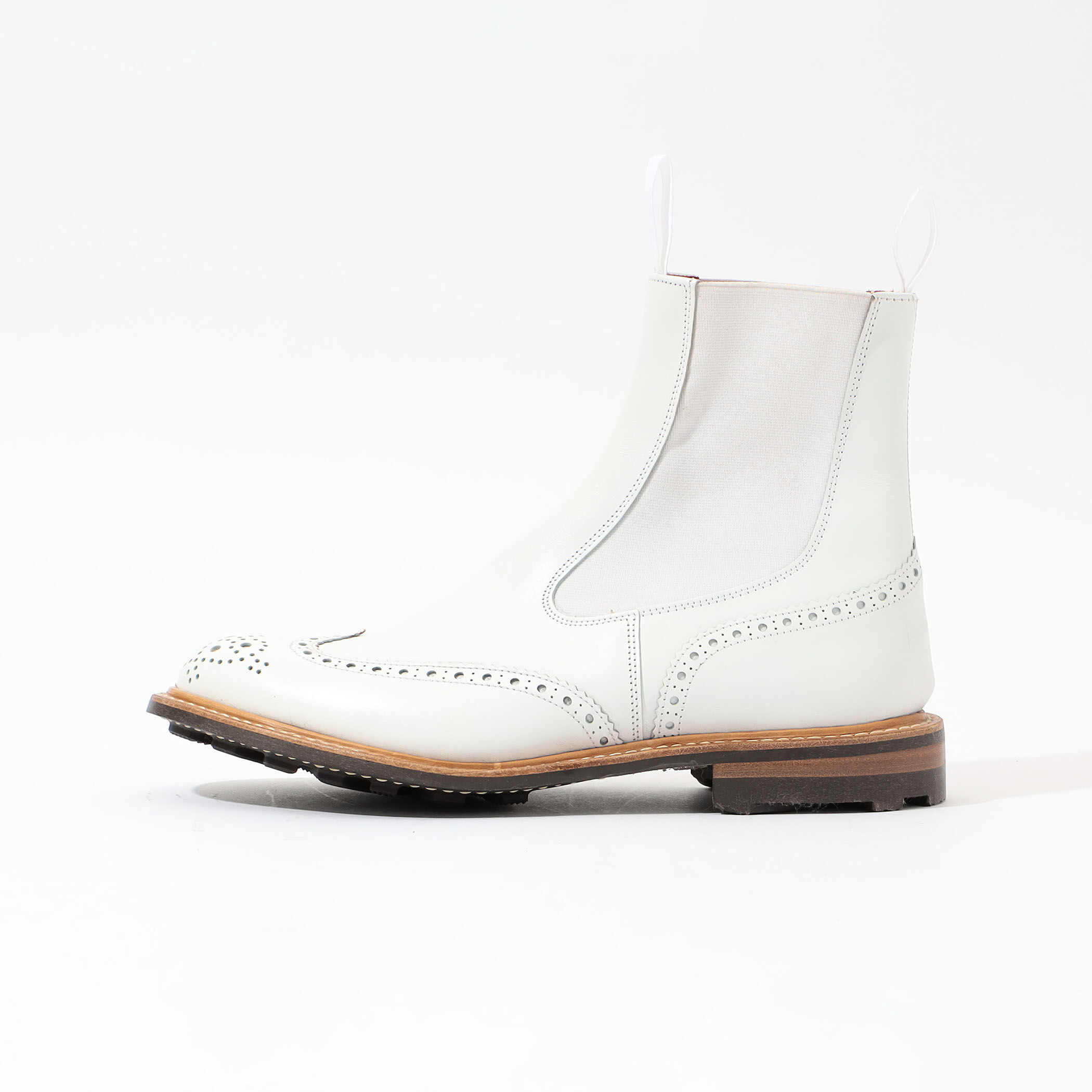 tricker's×tomorrowland(トリッカーズ×トゥモローランド) スウェードウイングチップカントリーブーツ メンズ シューズ –  ブランド古着買取販売バズストア