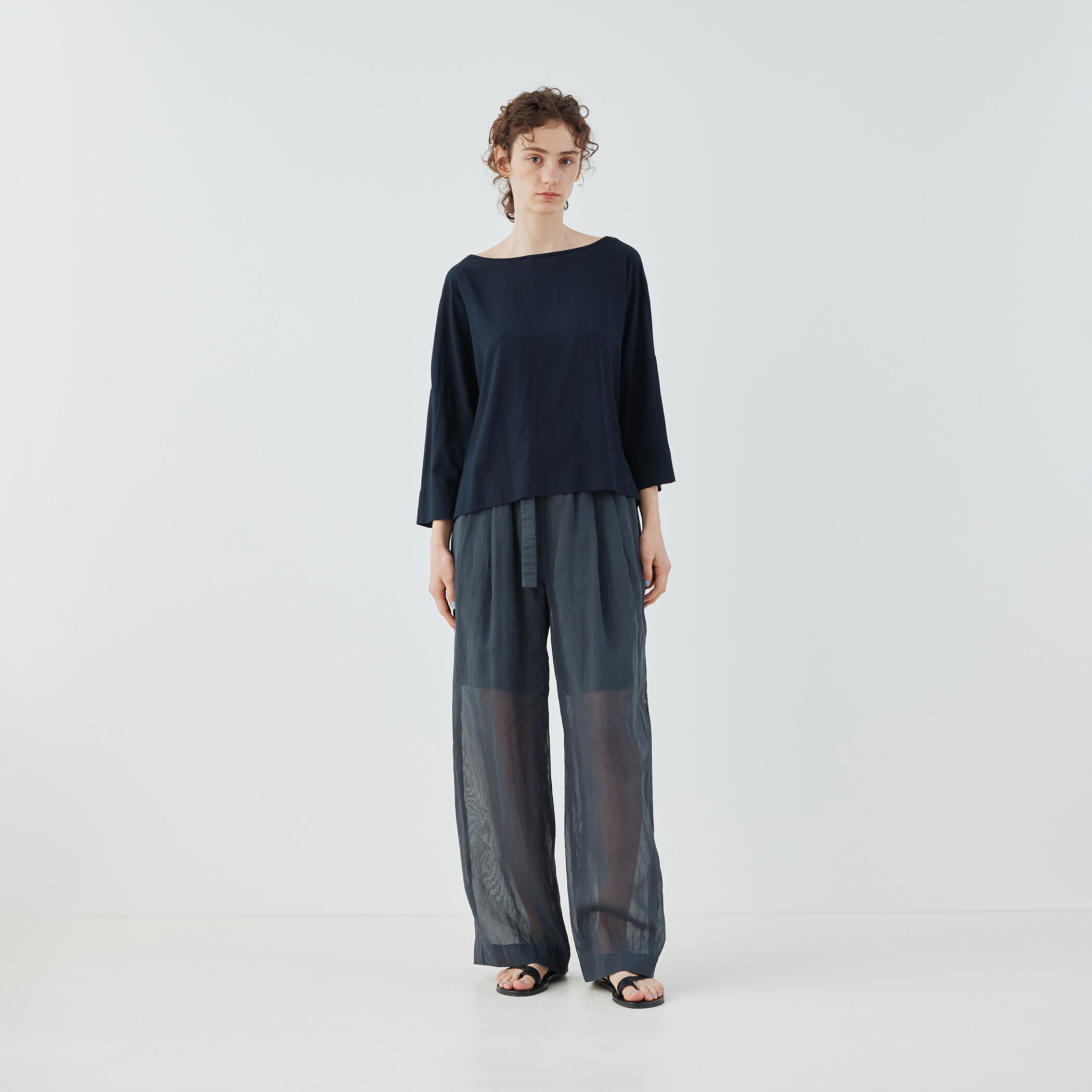 トップス GALERIE VIE ウォッシャブルレーヨン ノーカラーシャツ 