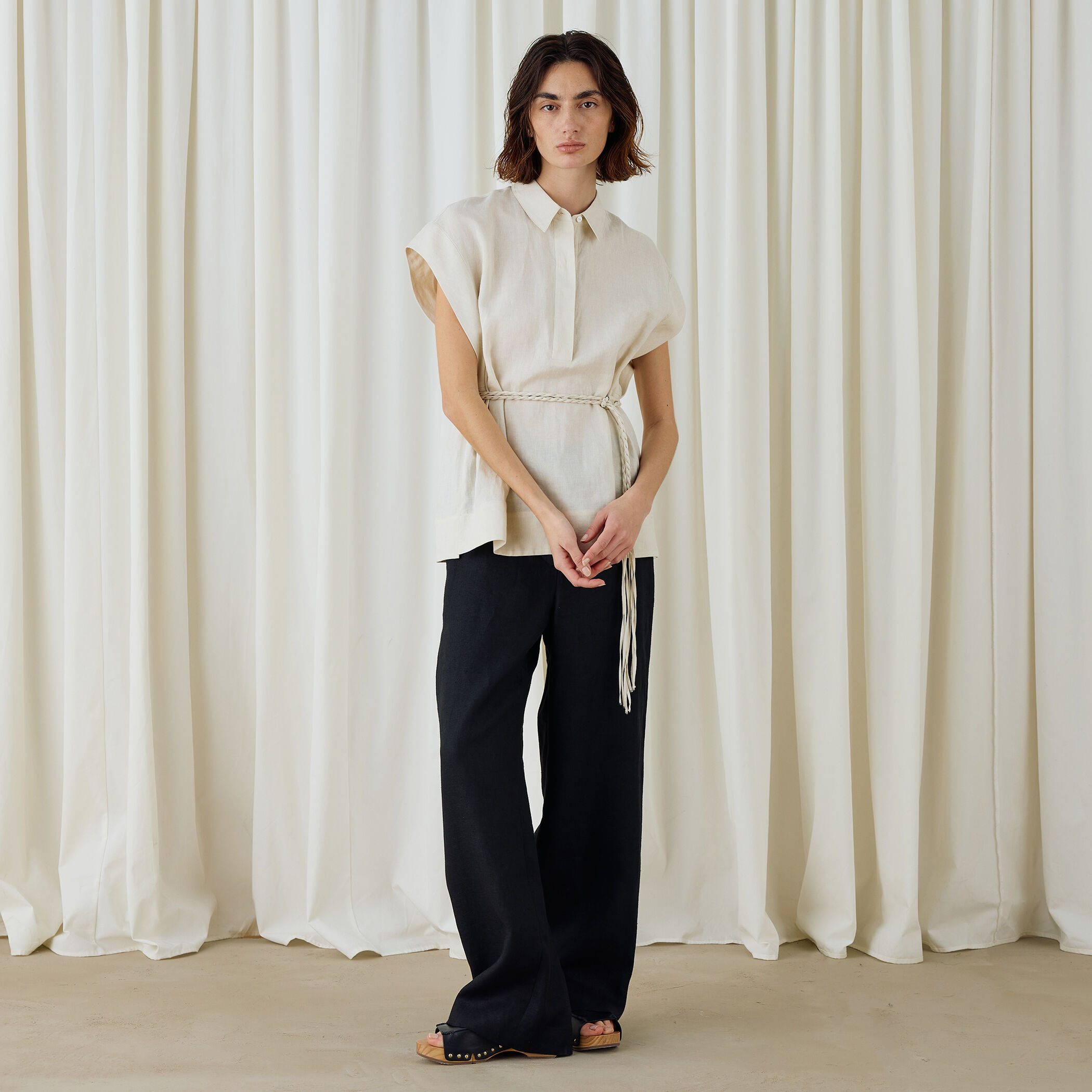 今期25夏デプレDESPRESスパークリネンブラウストゥモローランド 今期25夏デプレDESPRESスパークリネンブラウストゥモローランド