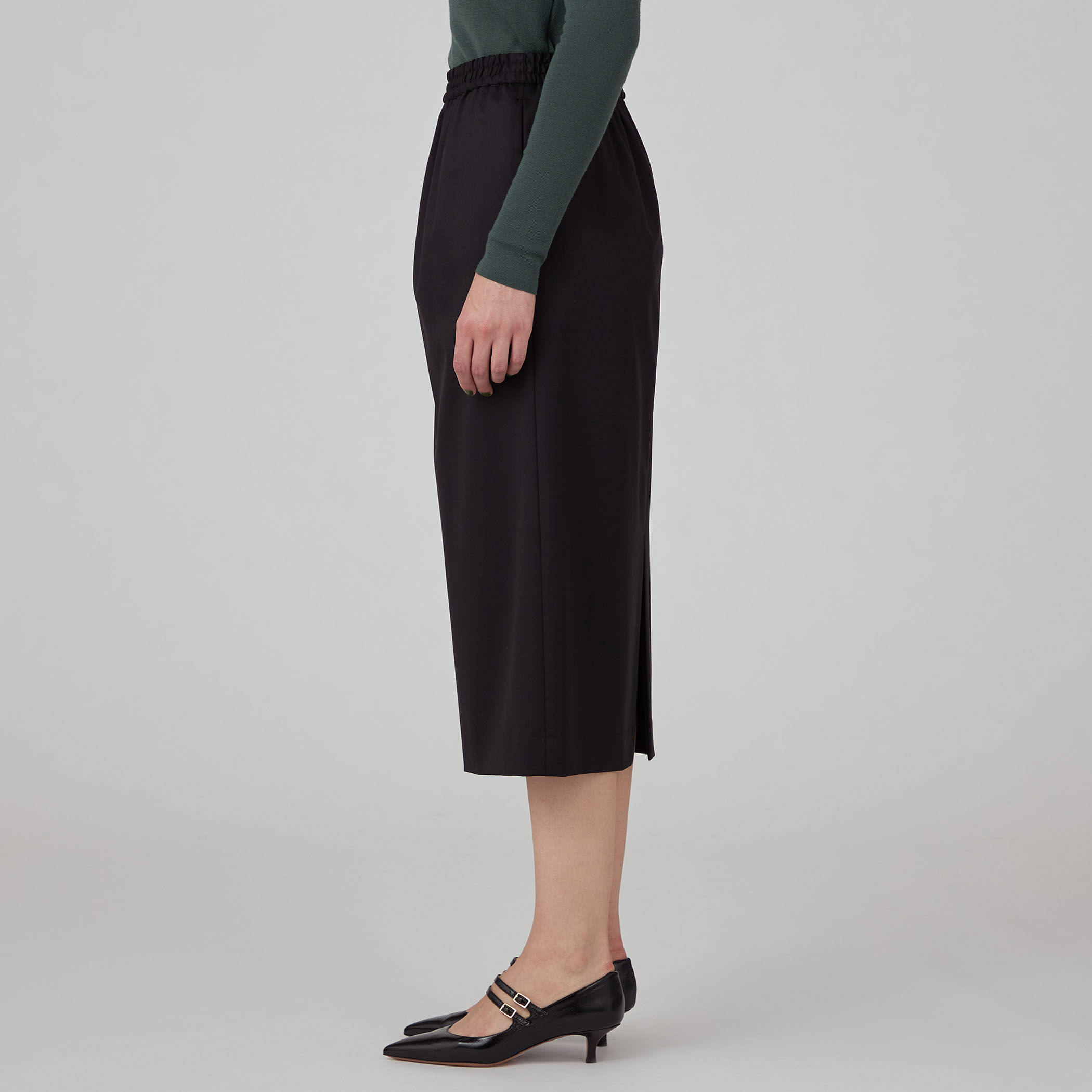 ファインウーステッドウール ストレートスカート｜トゥモローランド