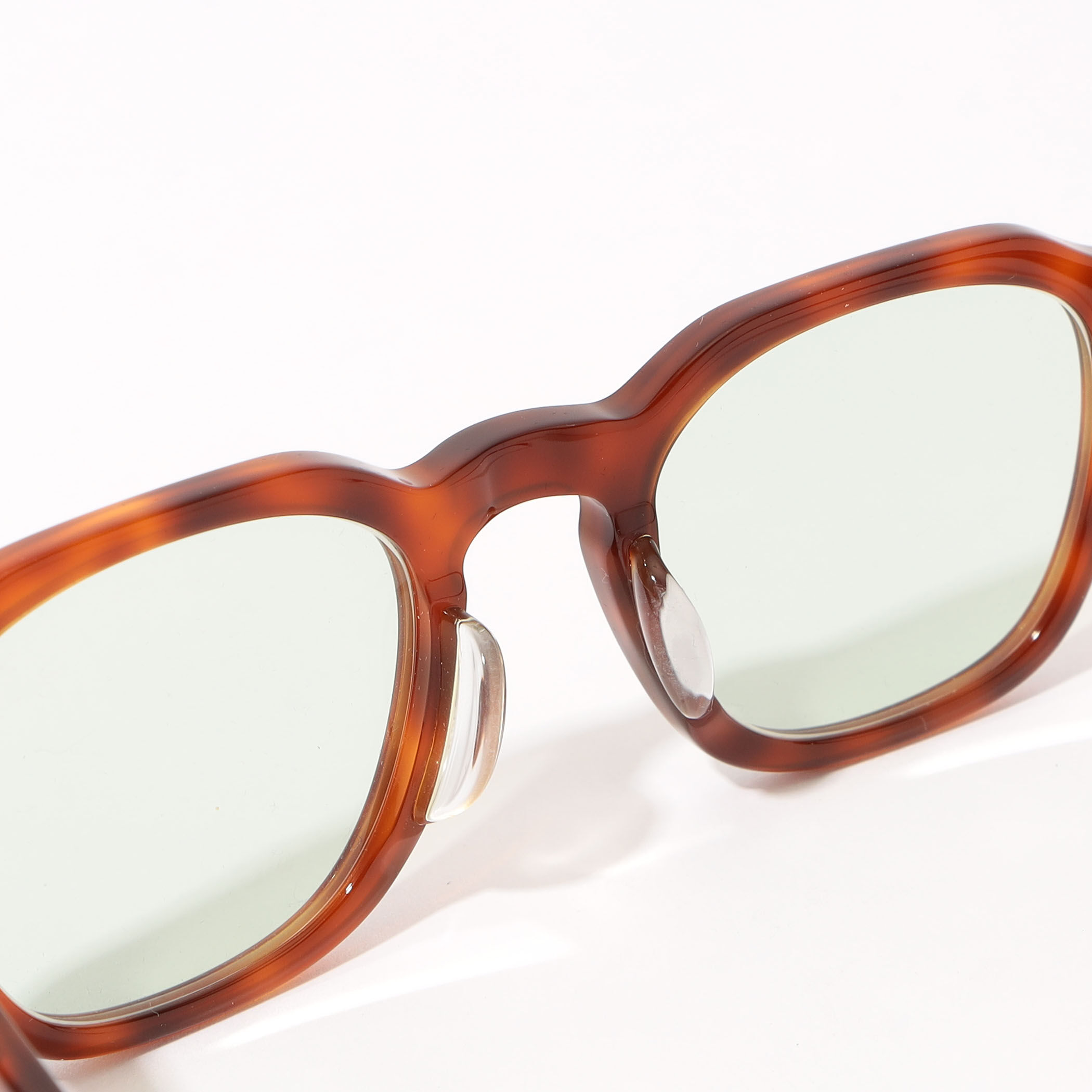 WAITING FOR THE SUN】RAYMONDとAUGUSTEのAsian Fitサングラスが
