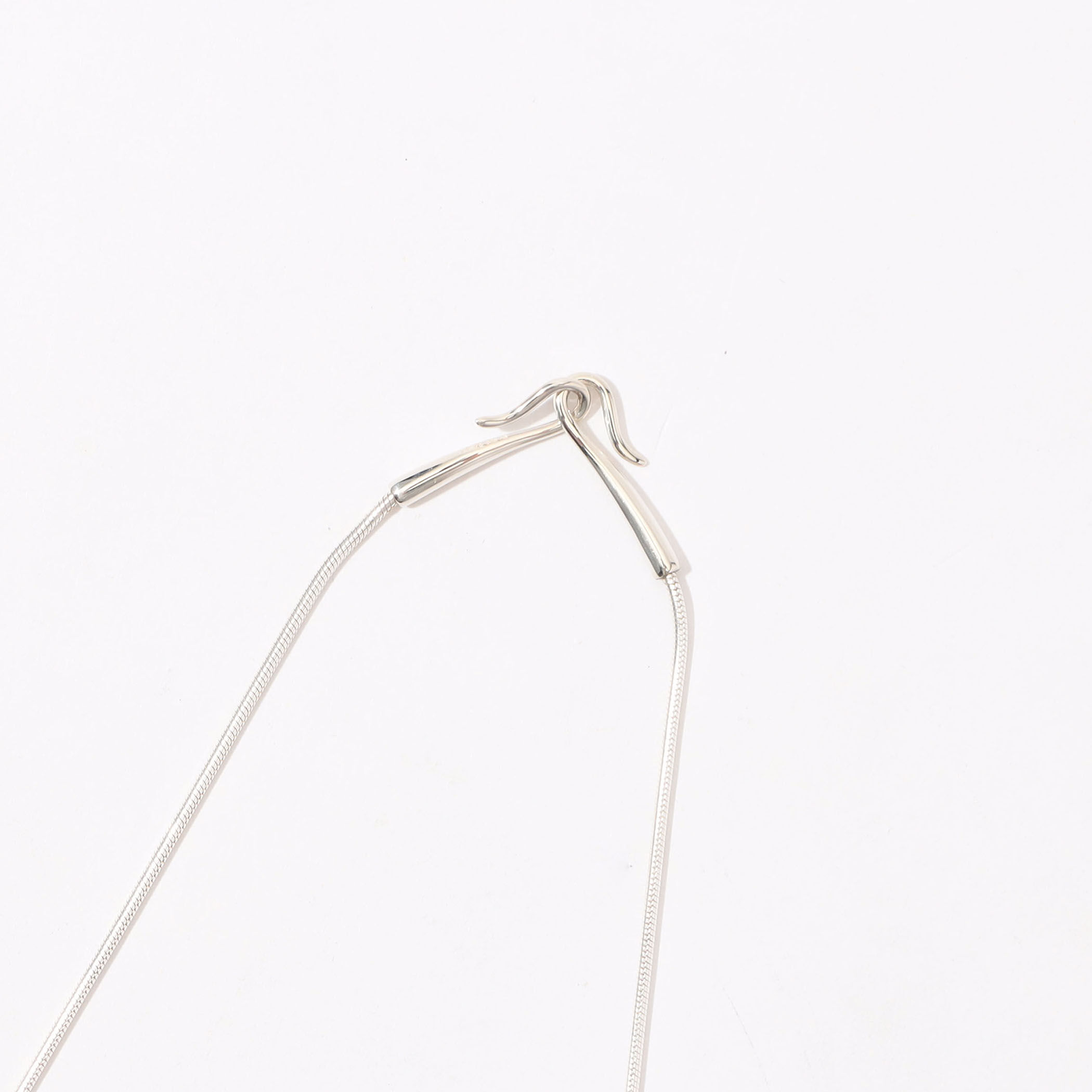 Rieuk Thiner Snake シルバーネックレス｜トゥモローランド 公式通販