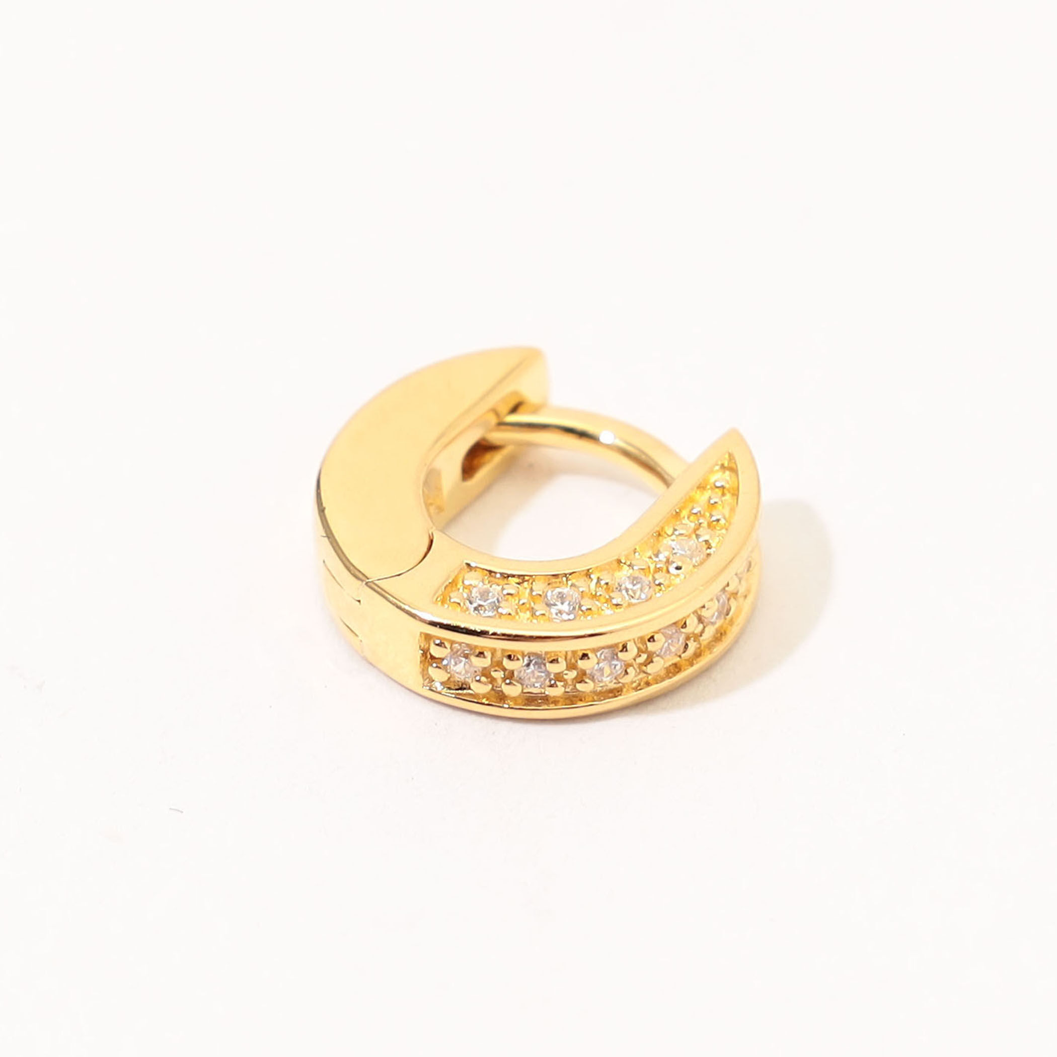 TOM WOOD Nova Huggies Gold ピアス｜トゥモローランド 公式通販