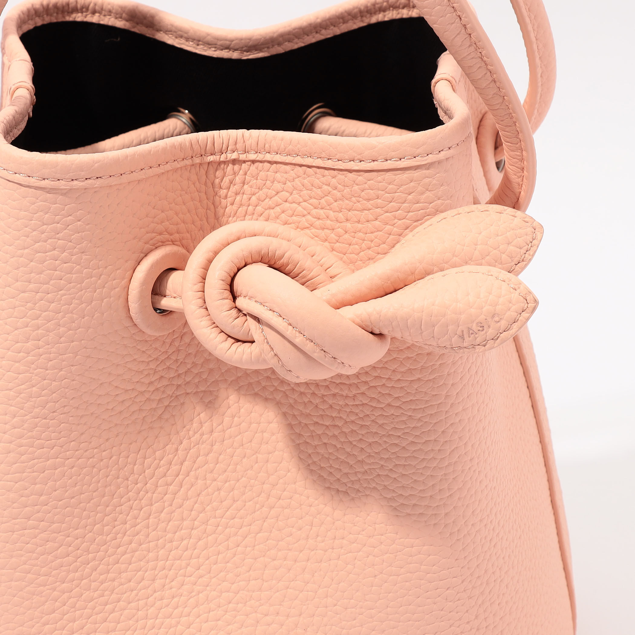 別注】VASIC BOND MINI CHARM バッグ｜トゥモローランド 公式通販