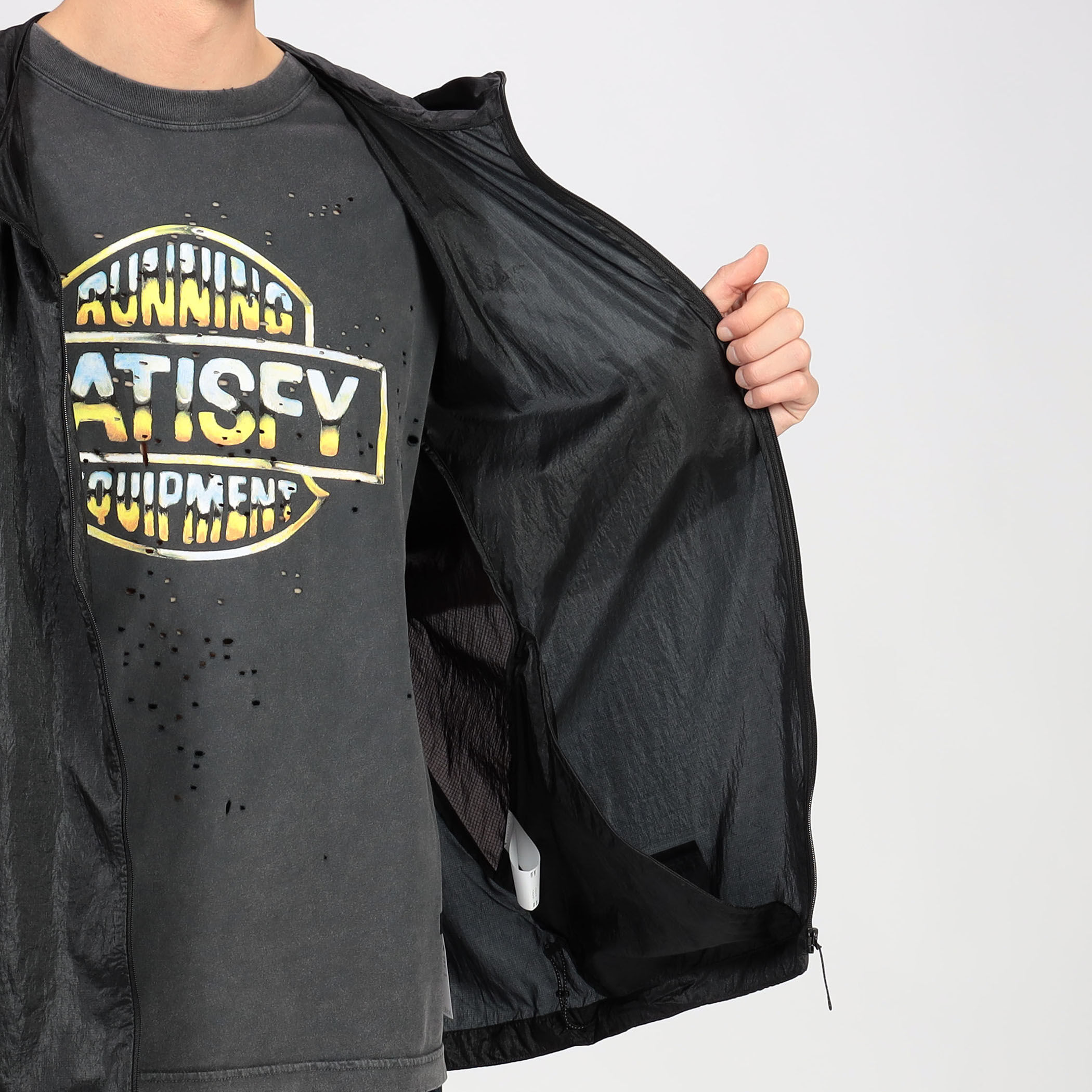 SATISFY Pertex Diamond Windbreaker｜トゥモローランド 公式サイト