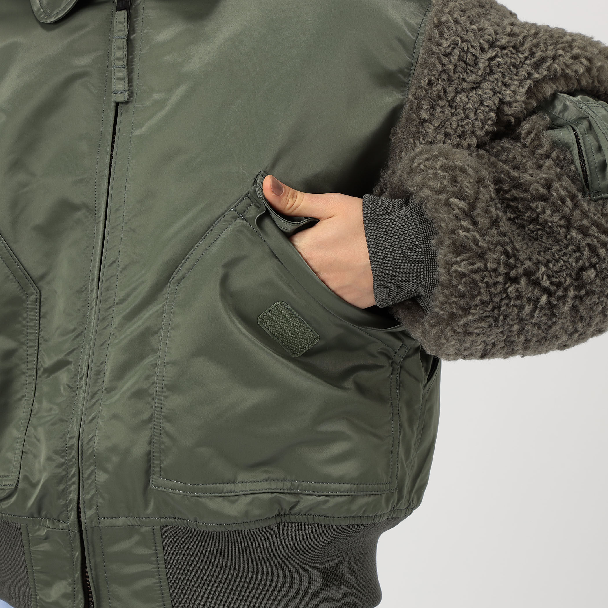 HYKE FAUX CWU-45 P JK｜トゥモローランド 公式通販