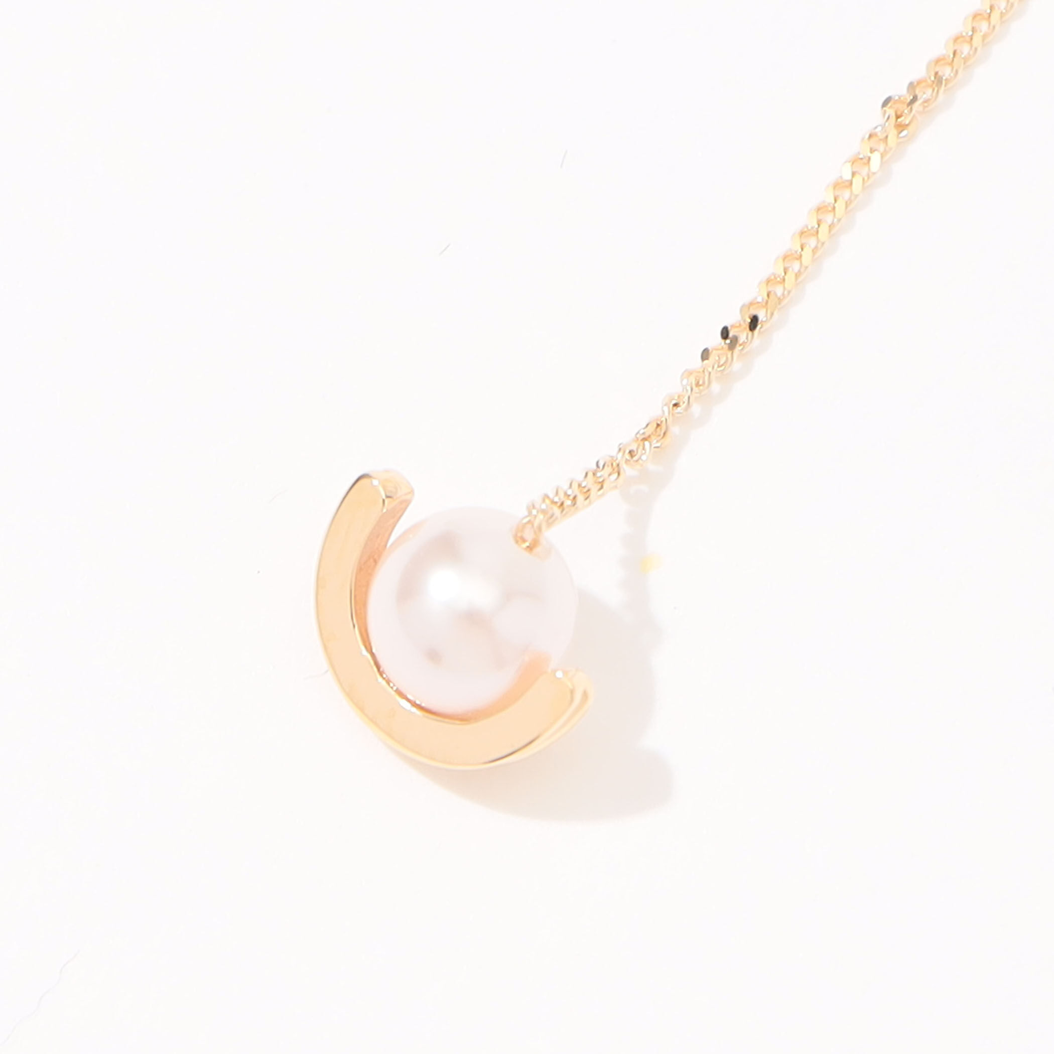 Mini BELUGA パール チェーンピアス