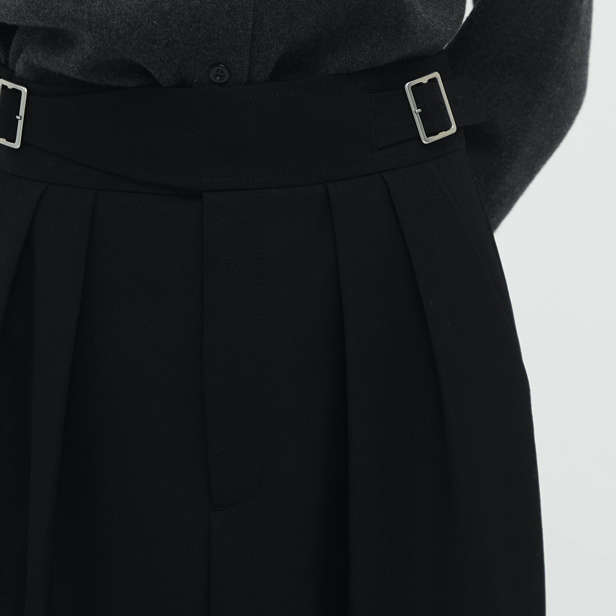 気品【Dolce & Gabbana】ウールギャバジン ロンゲット スカート ブラックのウィメンズ ウールギャバジン ロンゲット スカート
