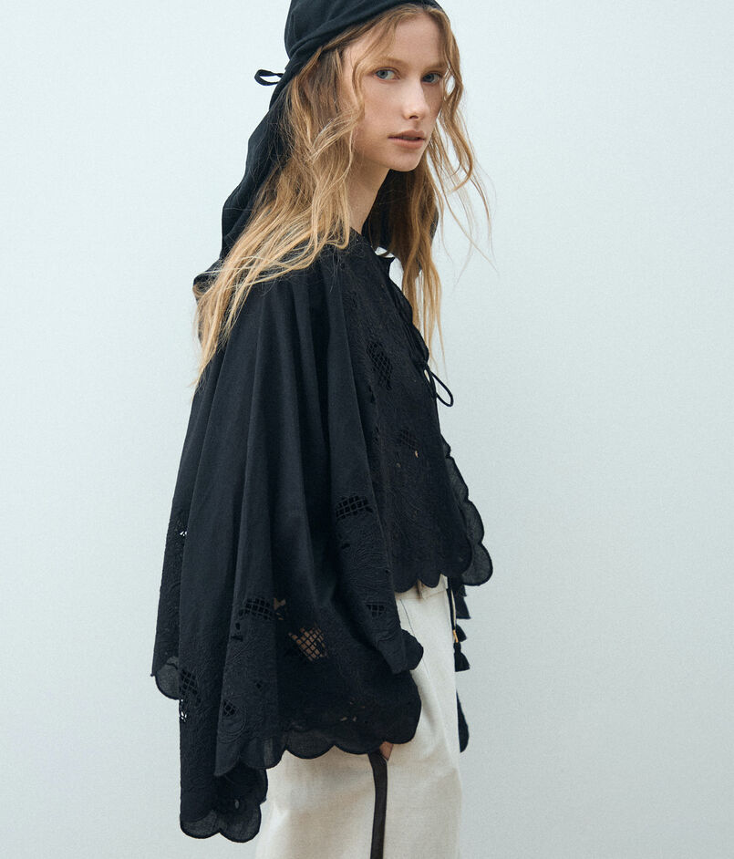 バンダナエンブロイダリー ワイドスリーブブラウス