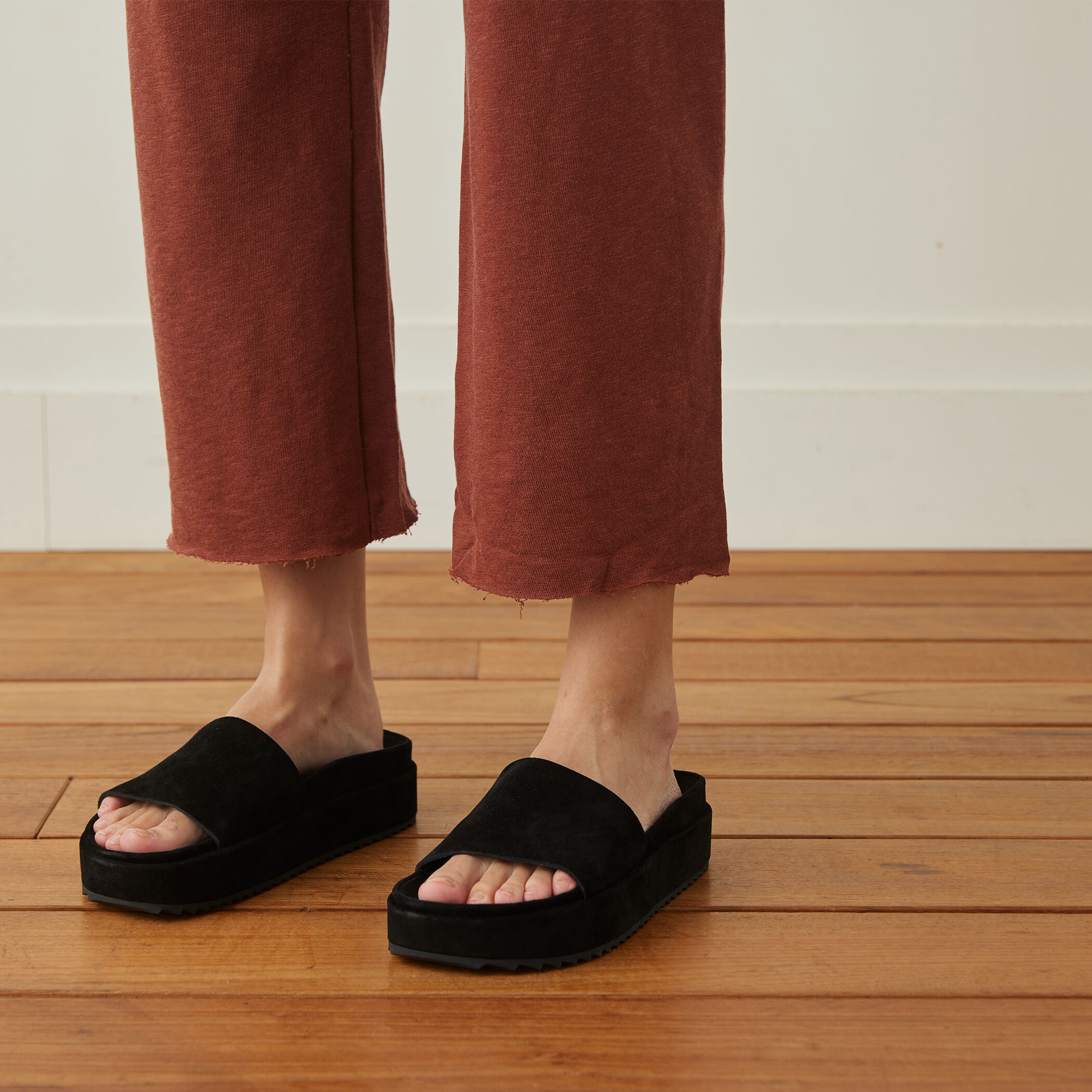 JW ANDERSON トロストリンクテハトレックトラックハンツ プリーツ Dリング パンツ – JW Anderson