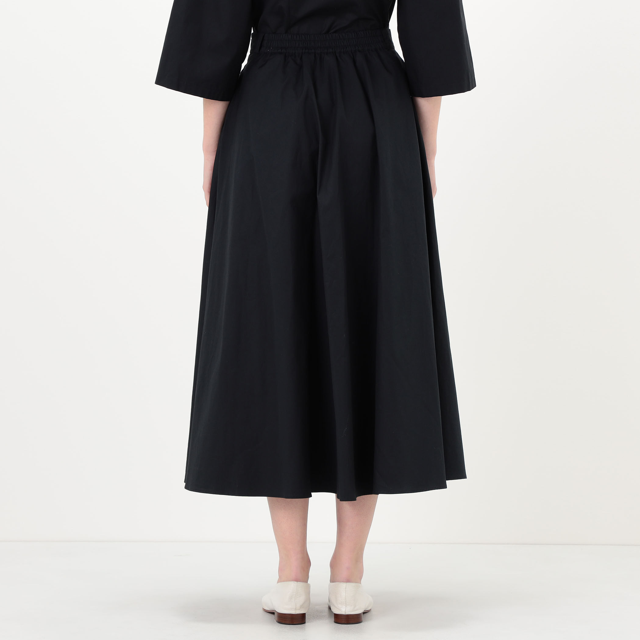 トゥモローランド黒 フレアスカート ソワデニム パネルフレアスカート｜トゥモローランド 公式通販