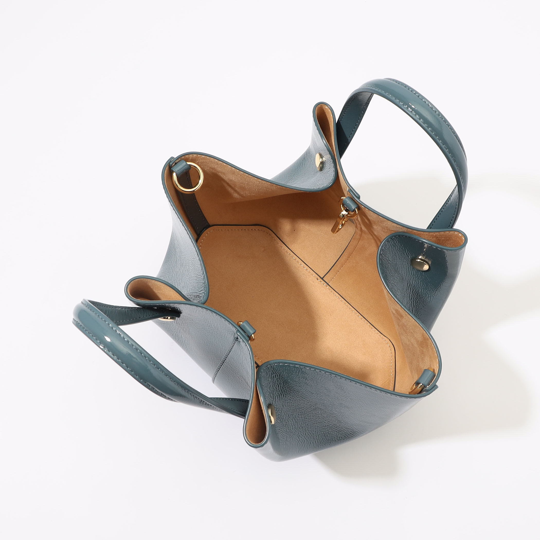 Atelier TOMORROWLAND SHELL MINI エナメルバッグ｜トゥモローランド