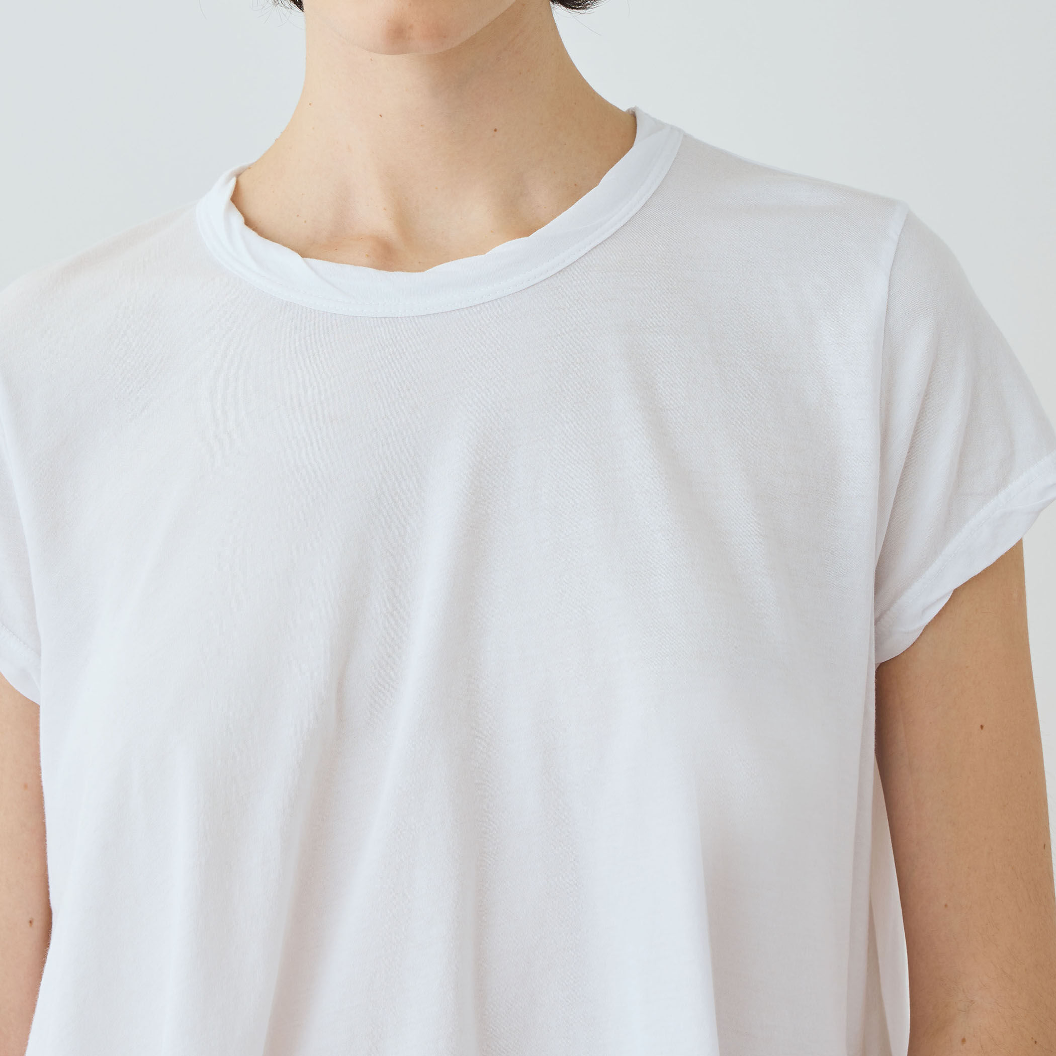コットンジャージーTシャツ GUCCI プリント コットンジャージー Tシャツホワイト | GUCCI公式