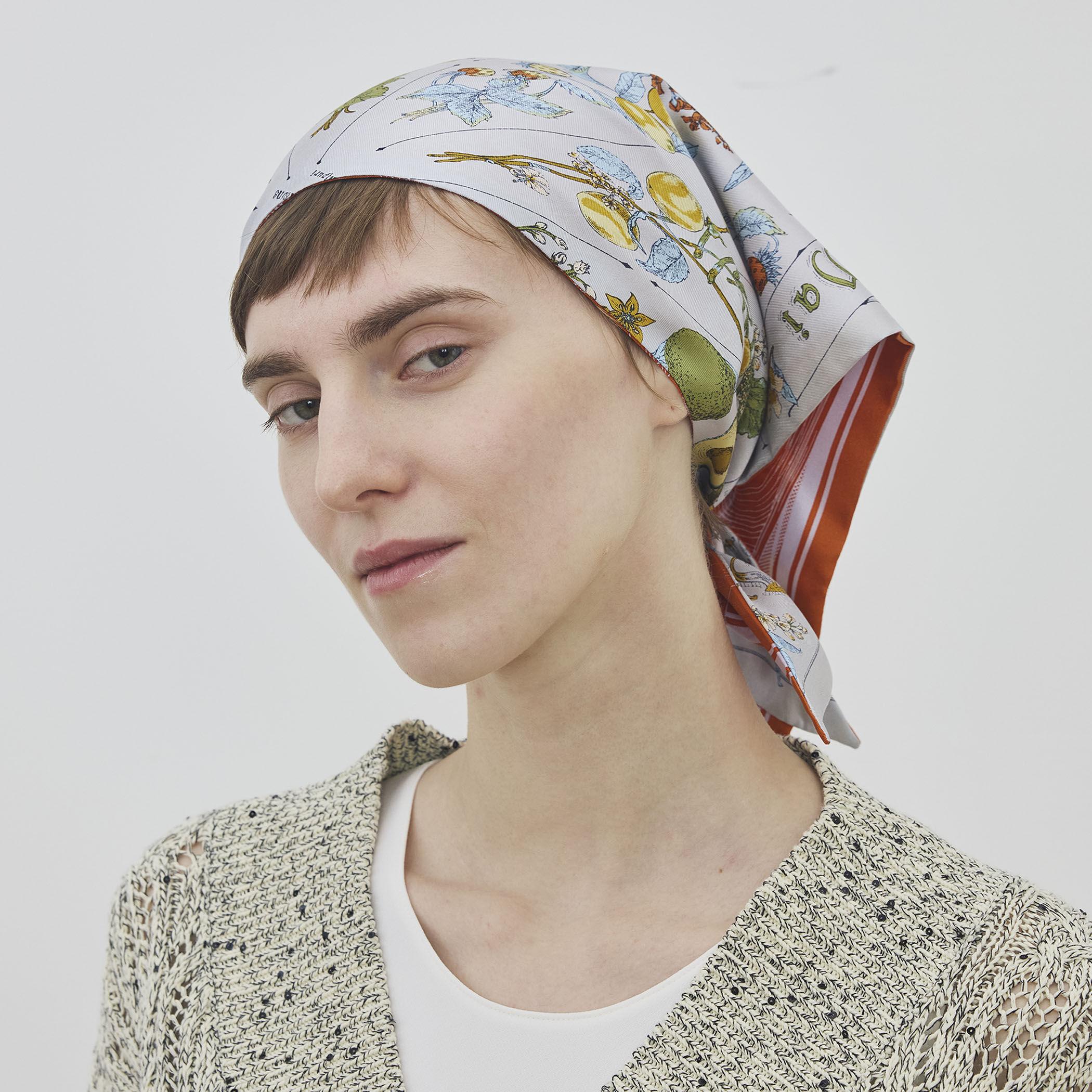 manipuri 三角スカーフミニ ガラスドームフラワー｜トゥモローランド