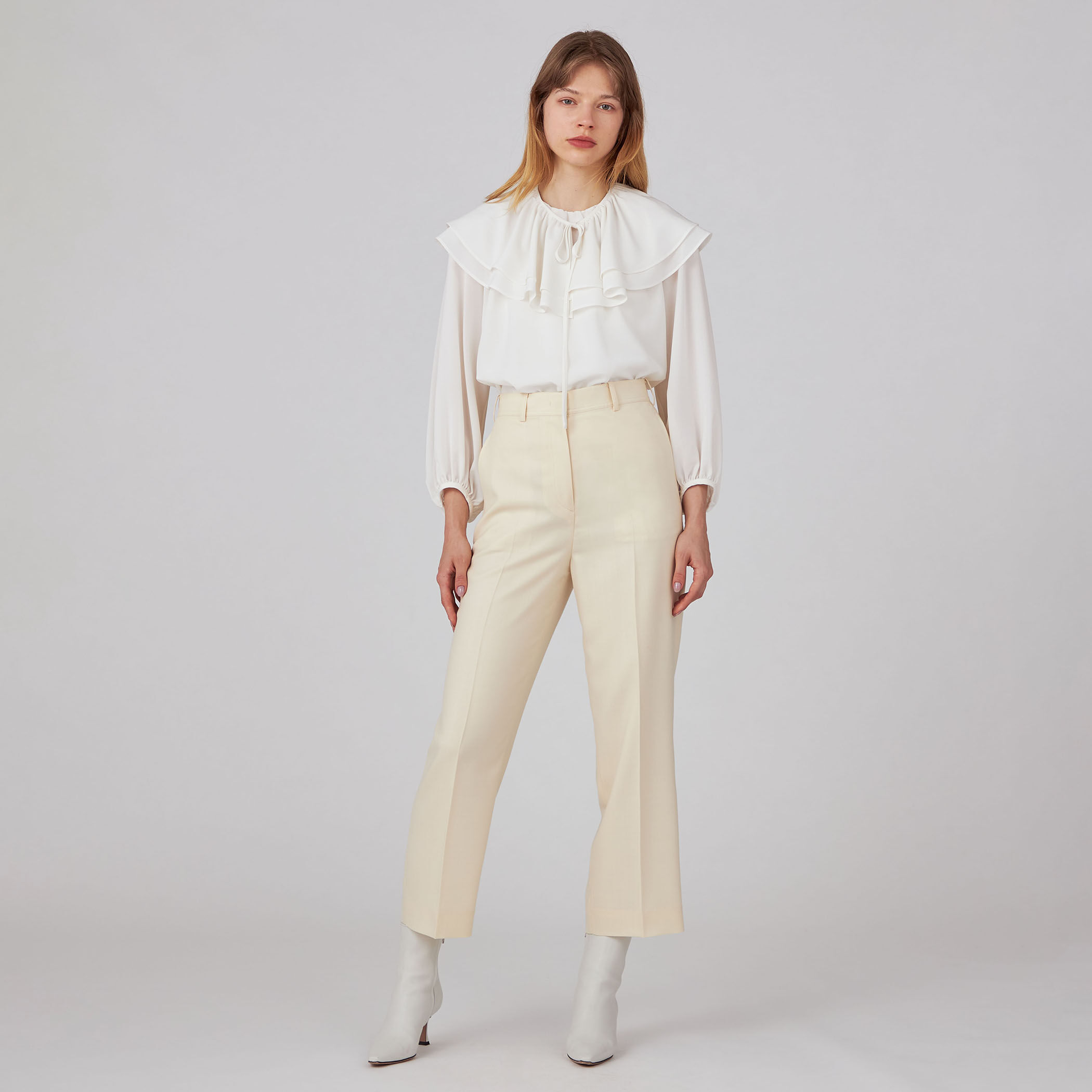 【美品】トゥモローランド ドゥーブルフラワープリント ラッフルカラーブラウス ドゥーブルフラワープリント ラッフルカラーブラウス | maison