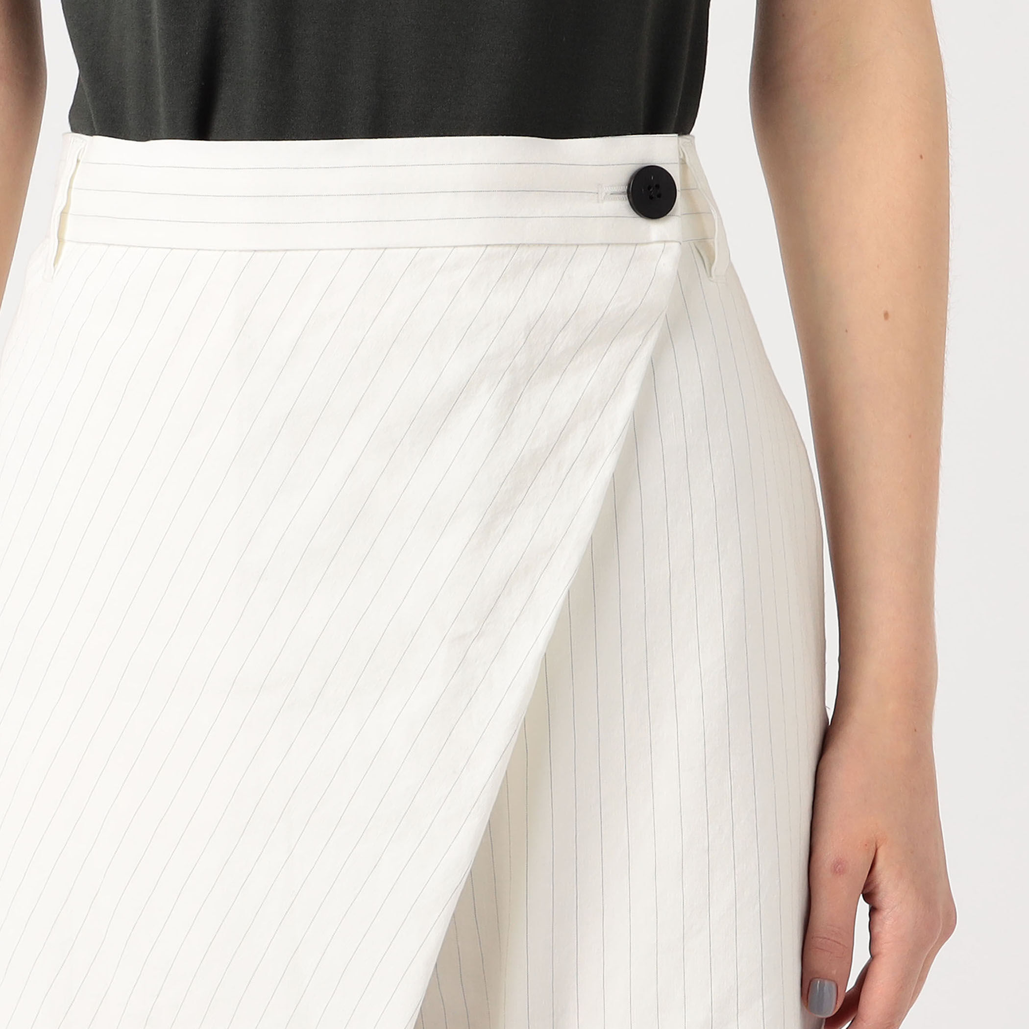 □リネンストレッチ ラップスラックス｜トゥモローランド 公式サイト