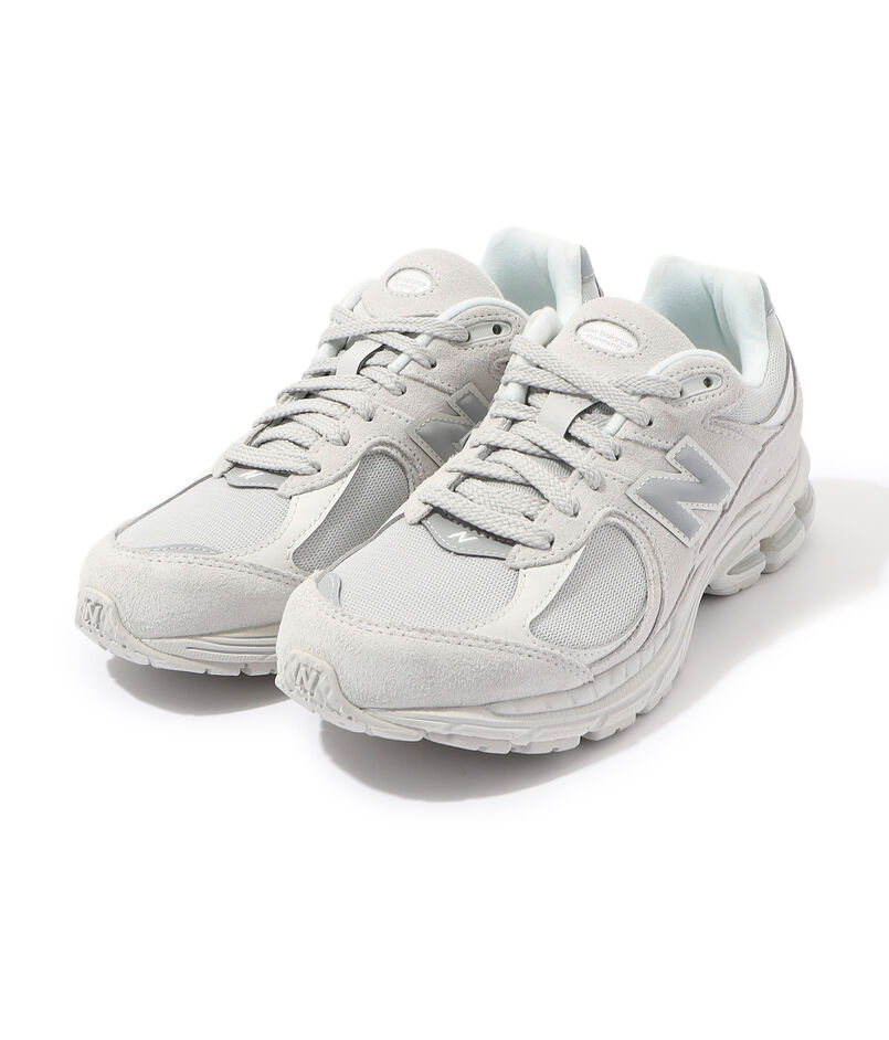 New Balance 2002R ライトグレースニーカー