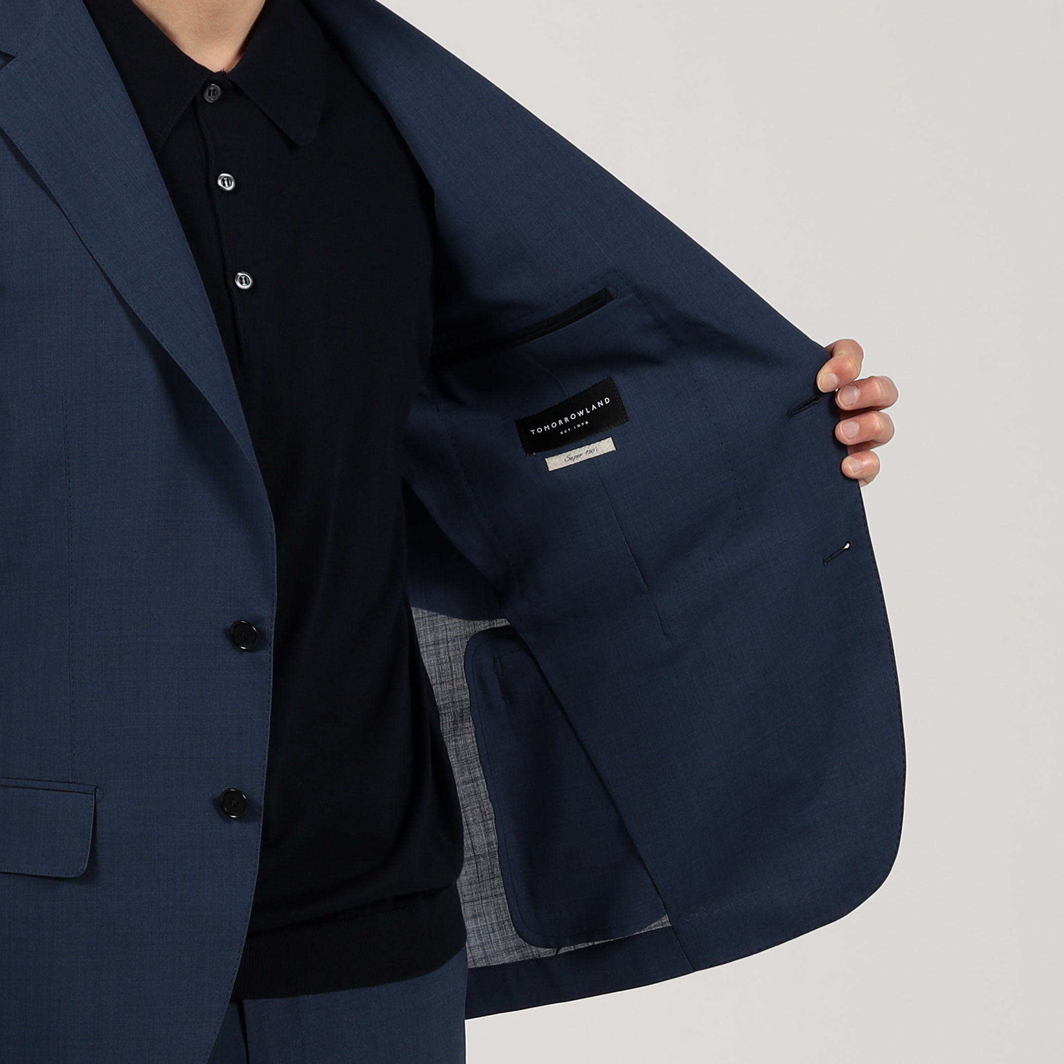 □Super120'sウールポリエステル シングルブレステッド2B