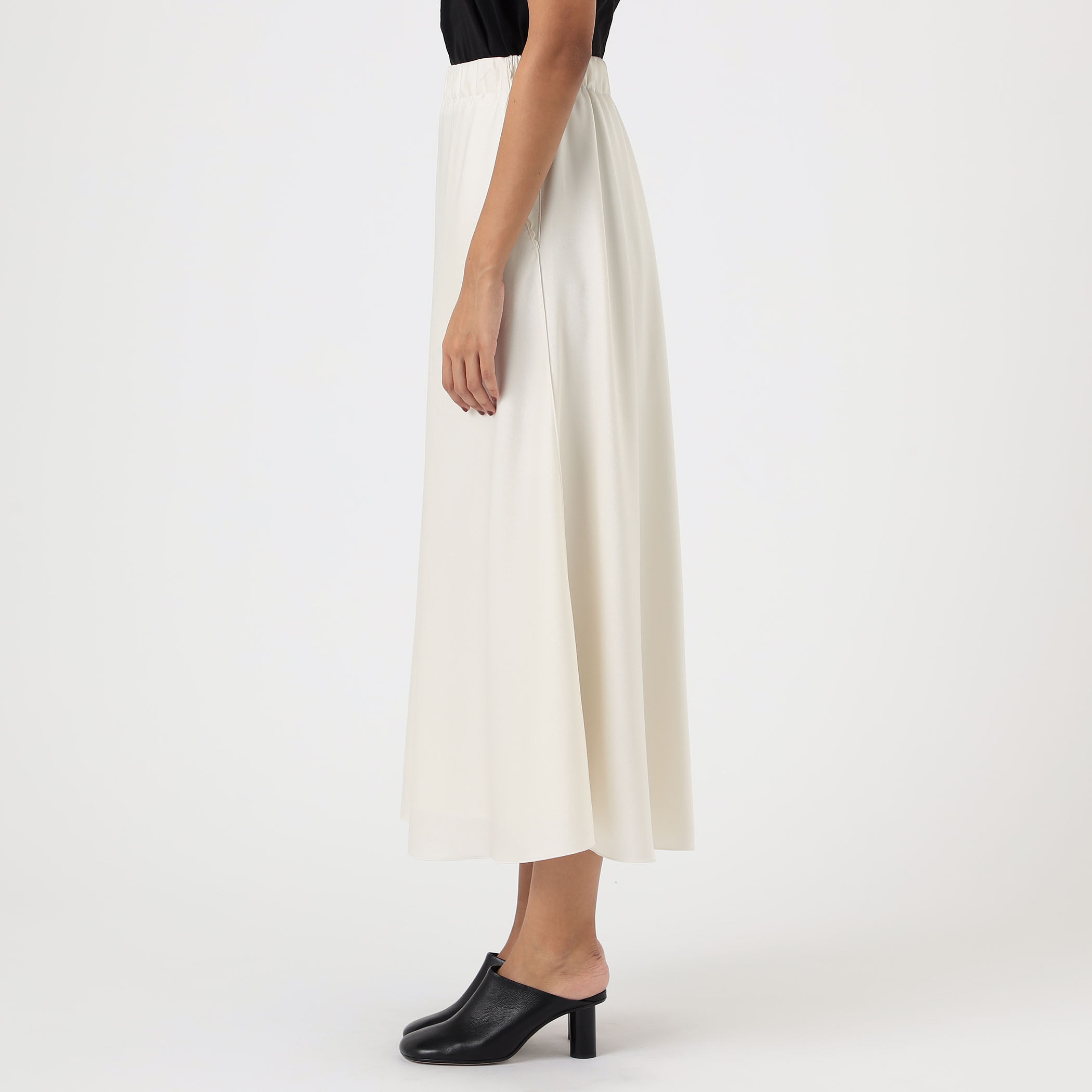 サテンジョーゼット セミマーメイドスカート｜トゥモローランド 公式通販