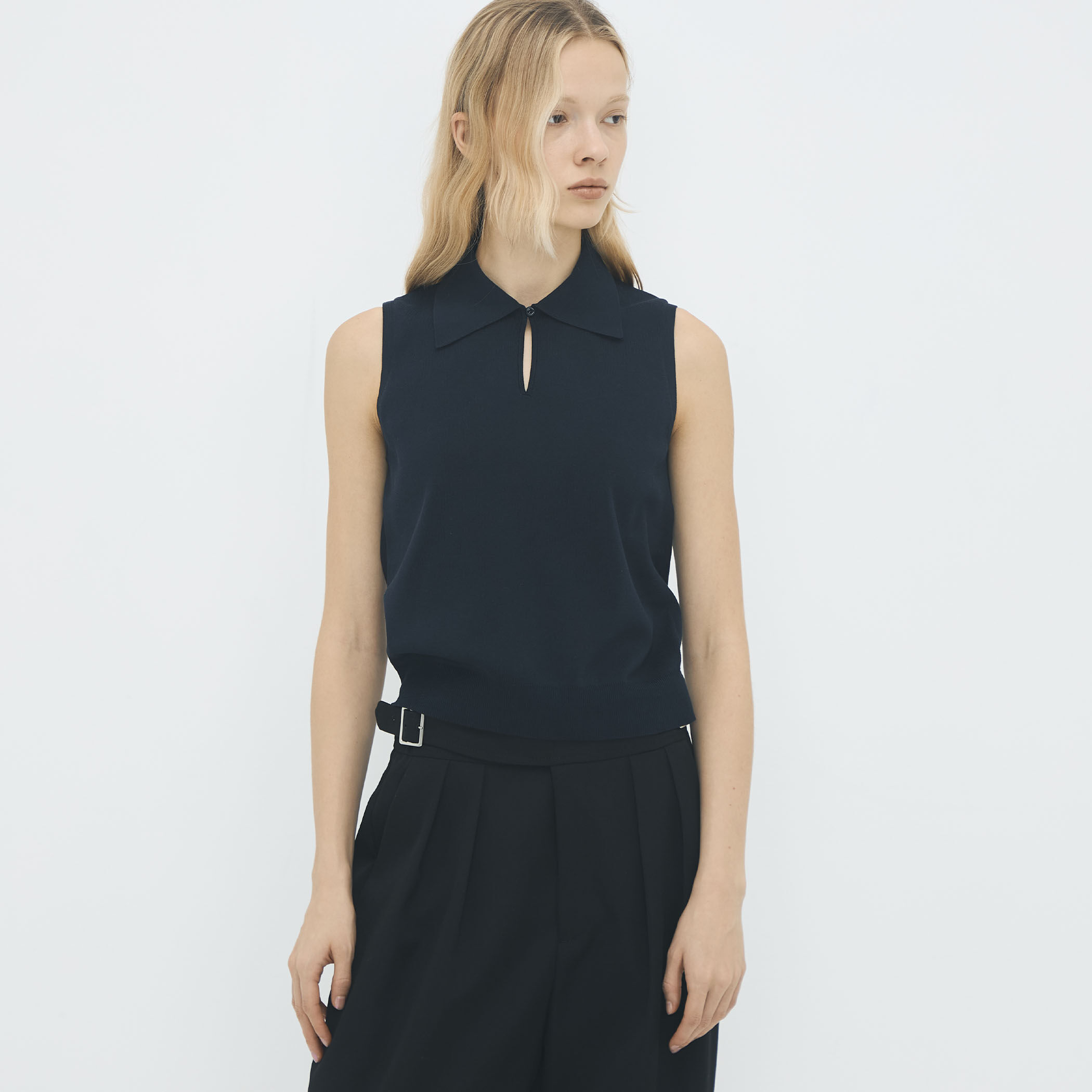 ファインポリエステル ビッグカラーノースリーブプルオーバー