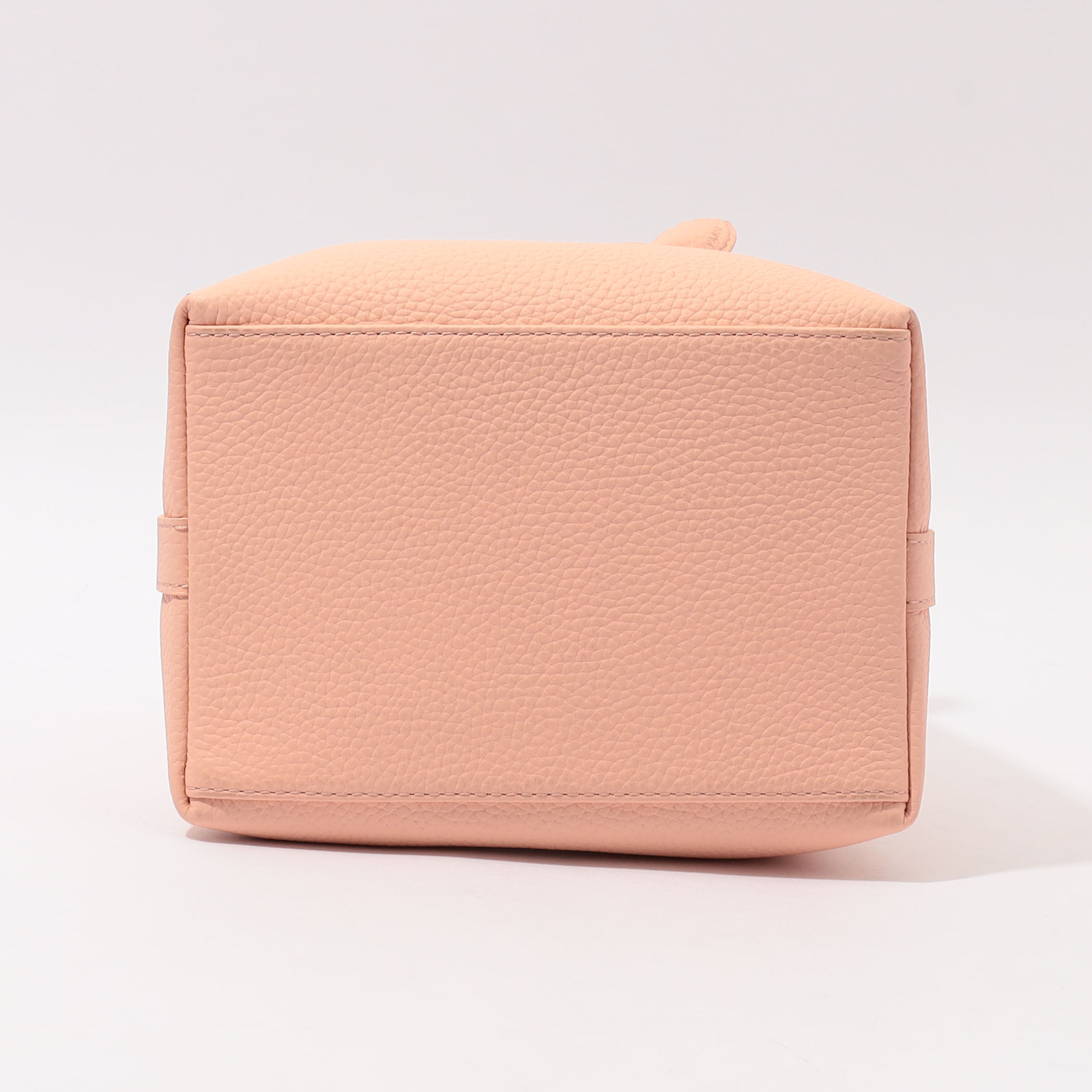 別注】VASIC BOND MINI CHARM バッグ｜トゥモローランド 公式通販