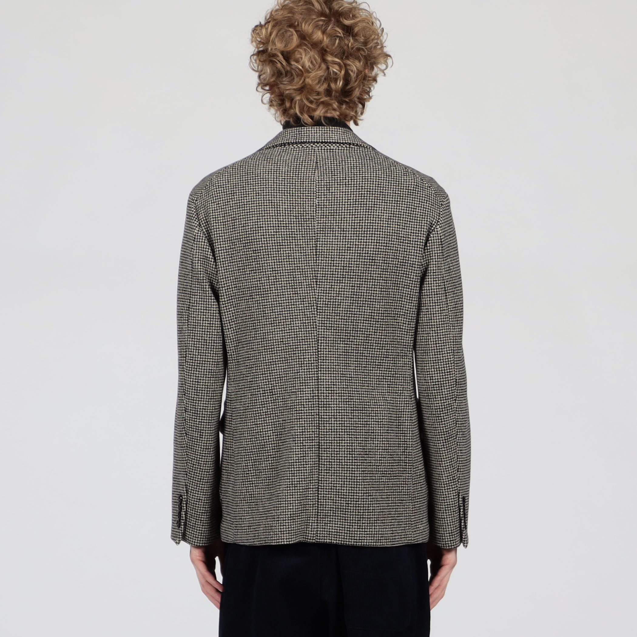 ウールナイロンポリウレタン 2WAYストレッチ シングルブレステッド 2B