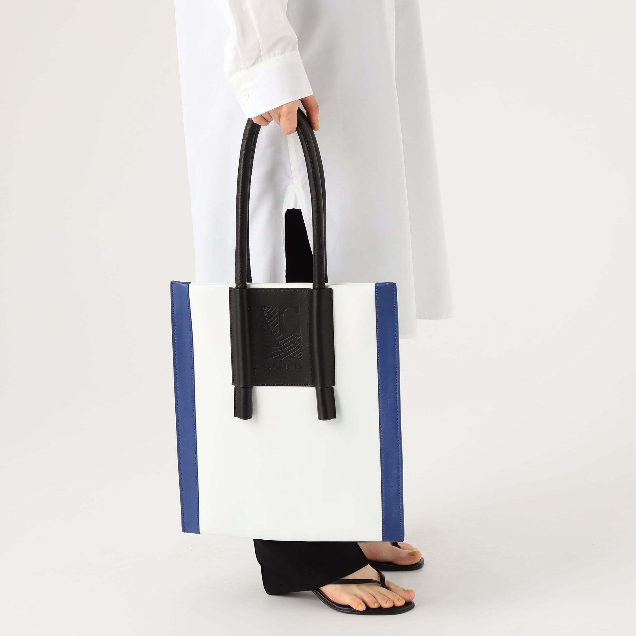 CABaN by Patricia Urquiola パイピングトートバッグ