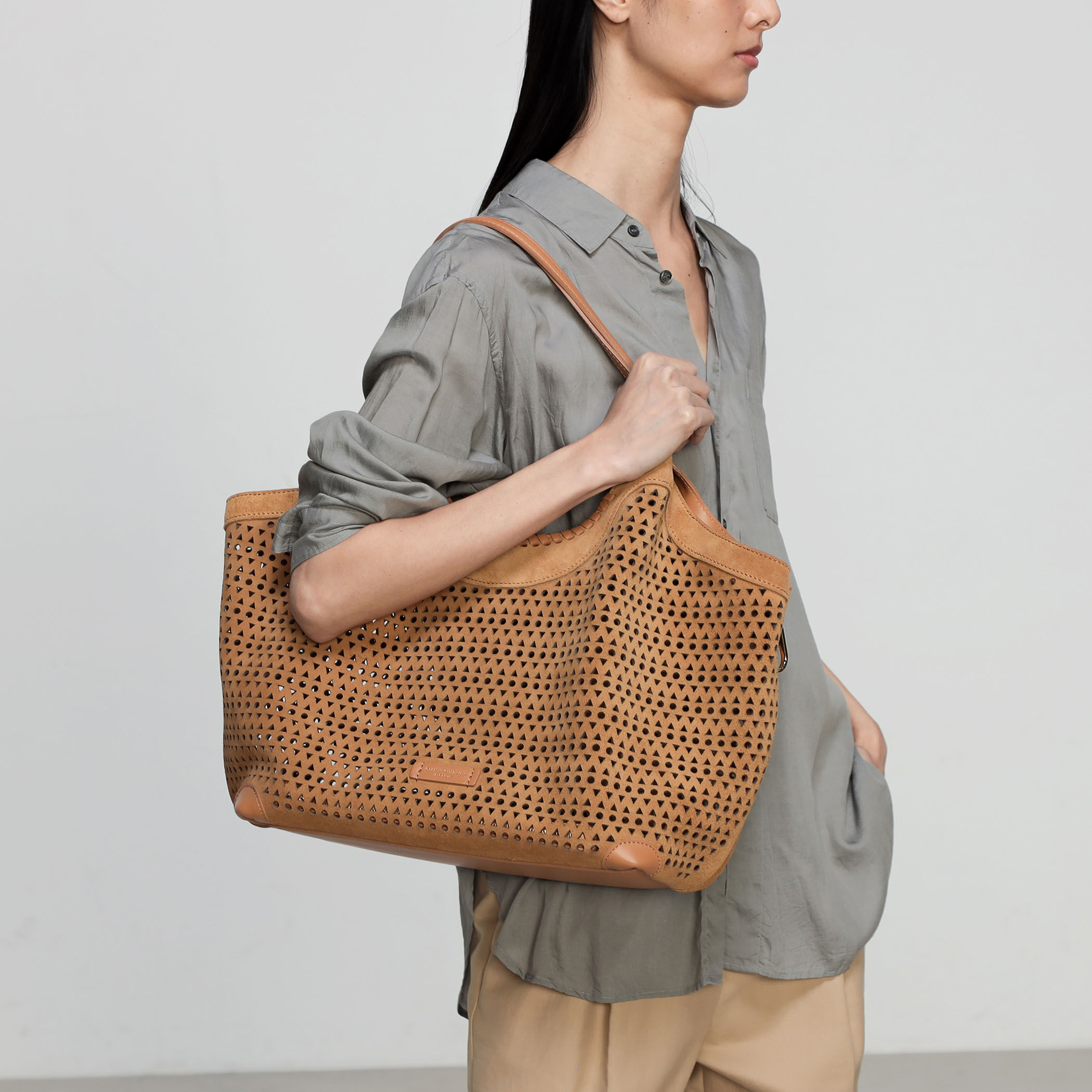 ★GIANNI CHIARINI★ DUNA M トートバッグ 楽天市場】GIANNI CHIARINI ジャンニキアリーニ トートバッグ
