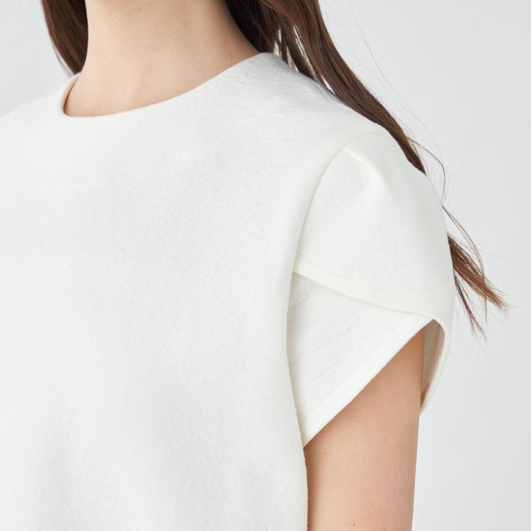 ナップコットン ペタルスリーブプルオーバー｜トゥモローランド 公式通販