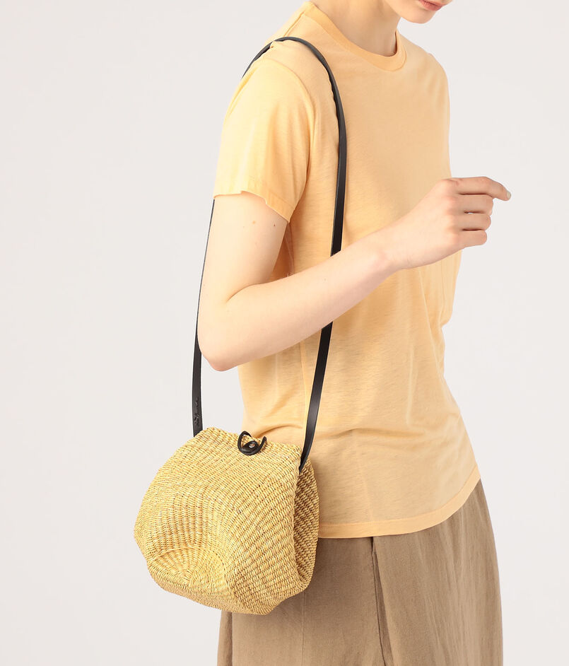 INES BRESSAND MINI SHELL Sculptural ショルダーバッグ INES BRESSAND MINI SHELL Sculptural ショルダーバッグ
