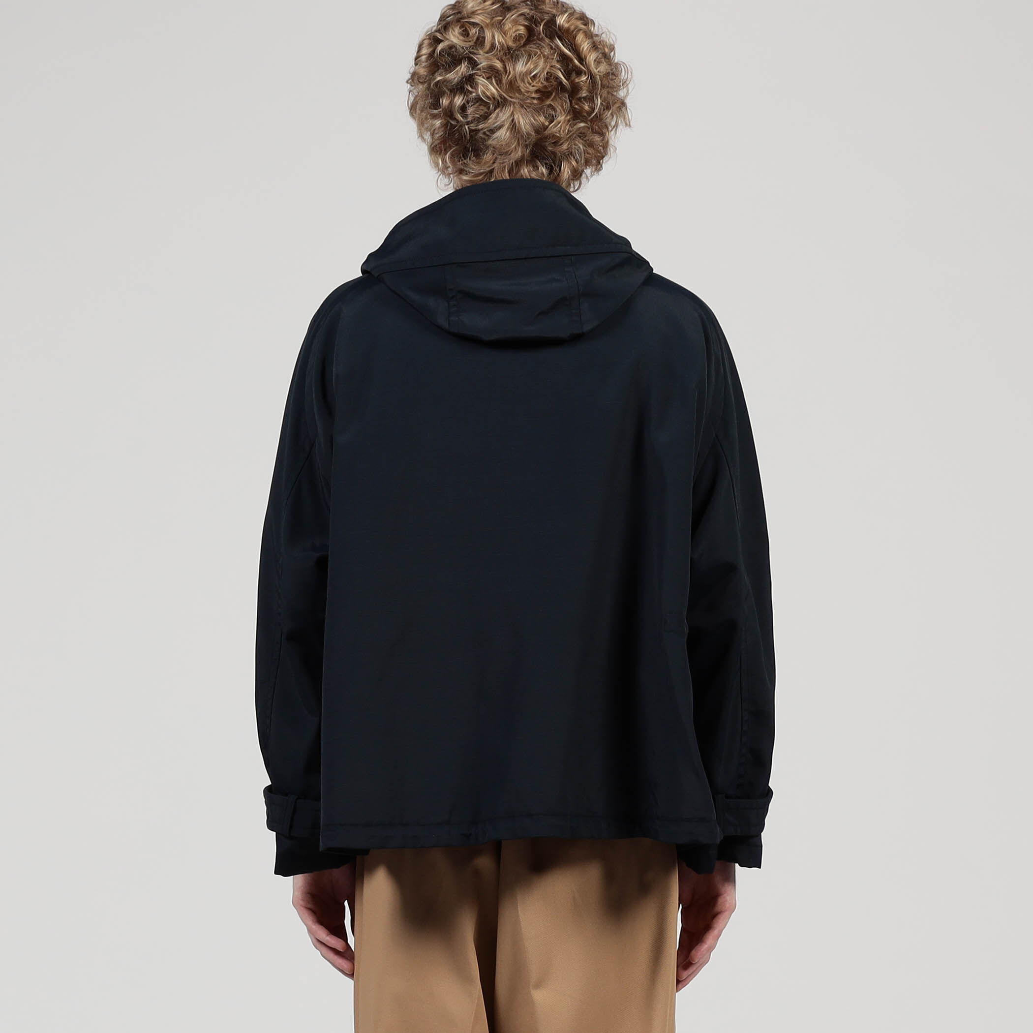 □ナイロンオックス スタンドブルゾン｜トゥモローランド 公式通販