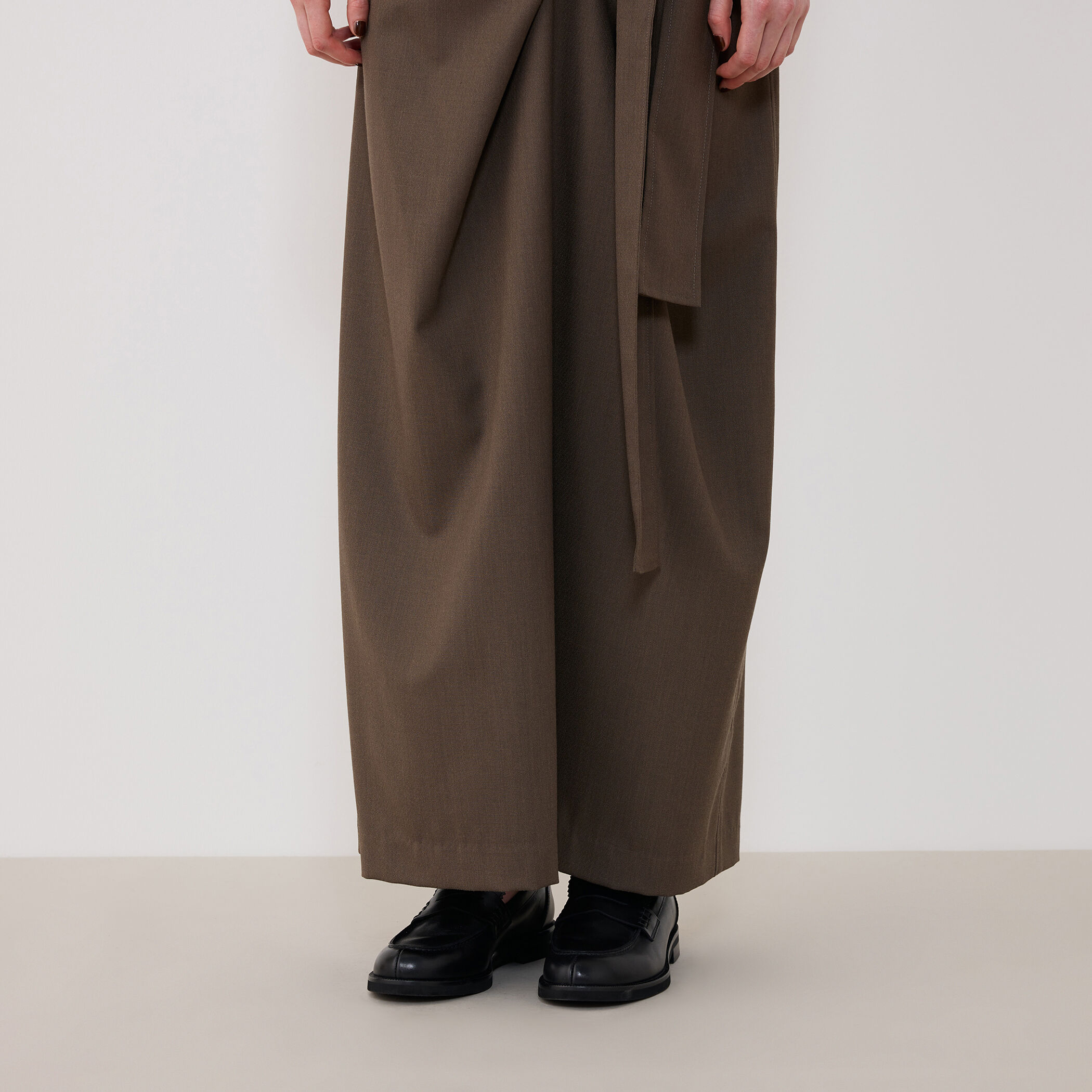 クレープウールストレッチ ラップマキシスカート