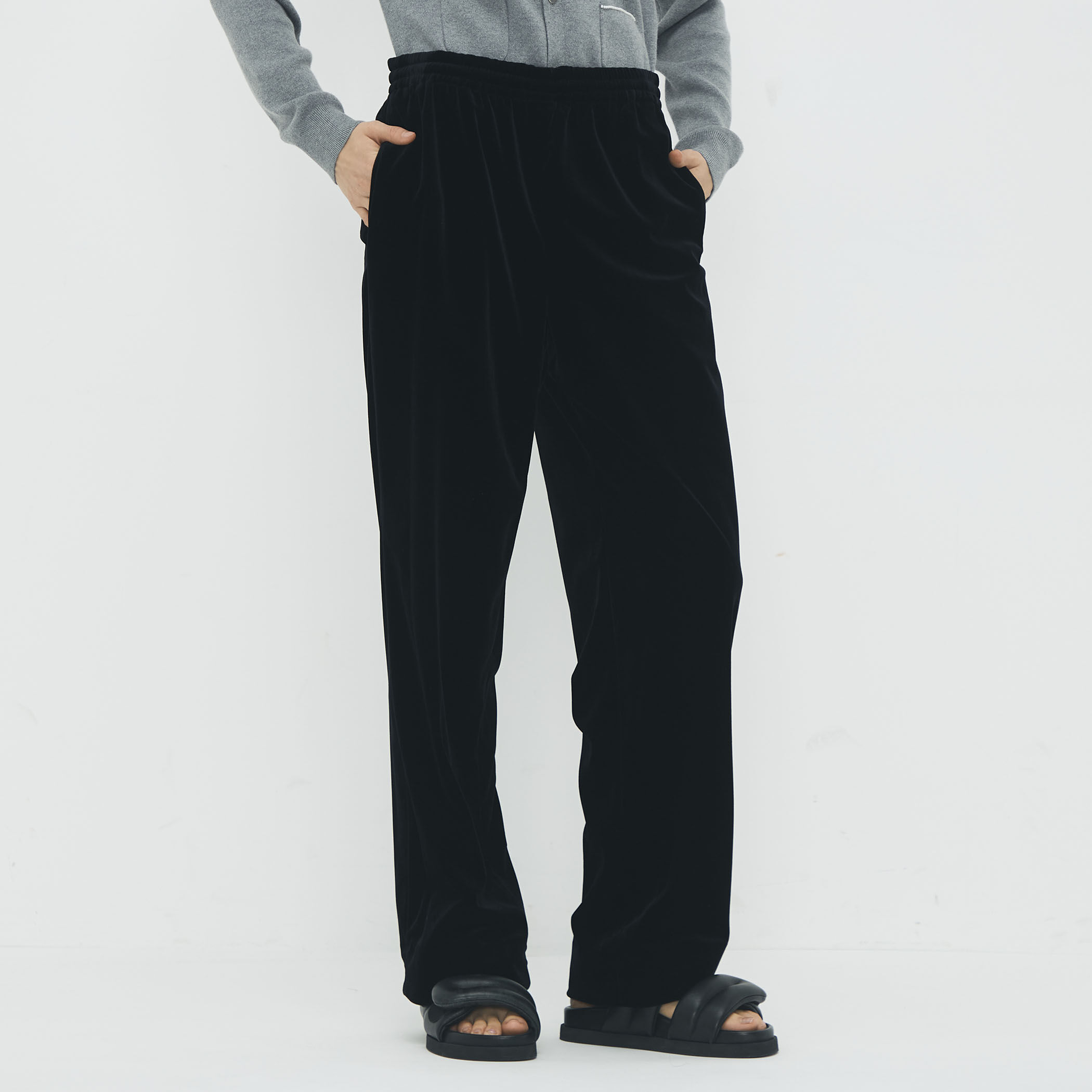 ソフトベロア セミワイドパンツ｜トゥモローランド 公式通販