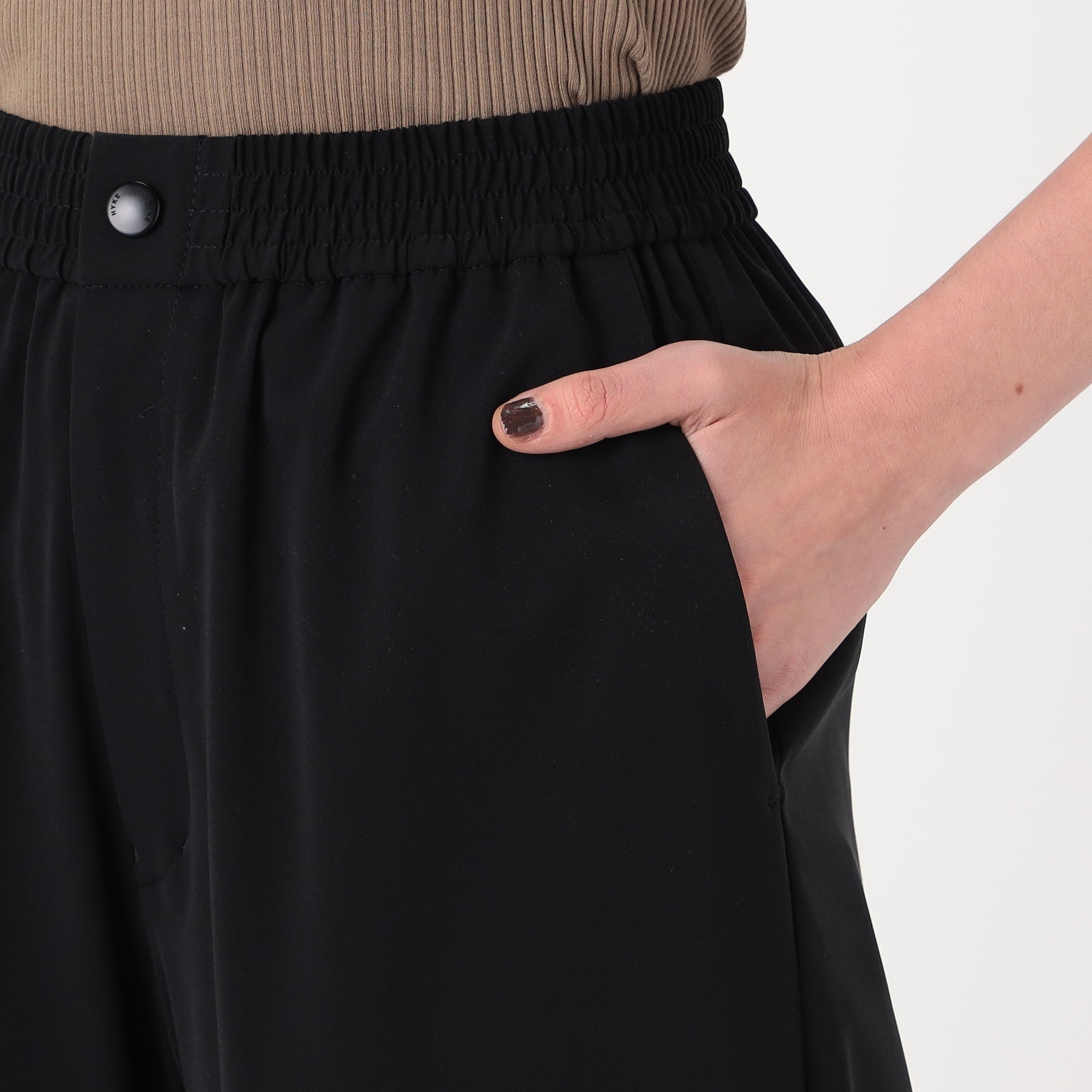 HYKE STRETCH WIDE LEG PANTS｜トゥモローランド 公式サイト