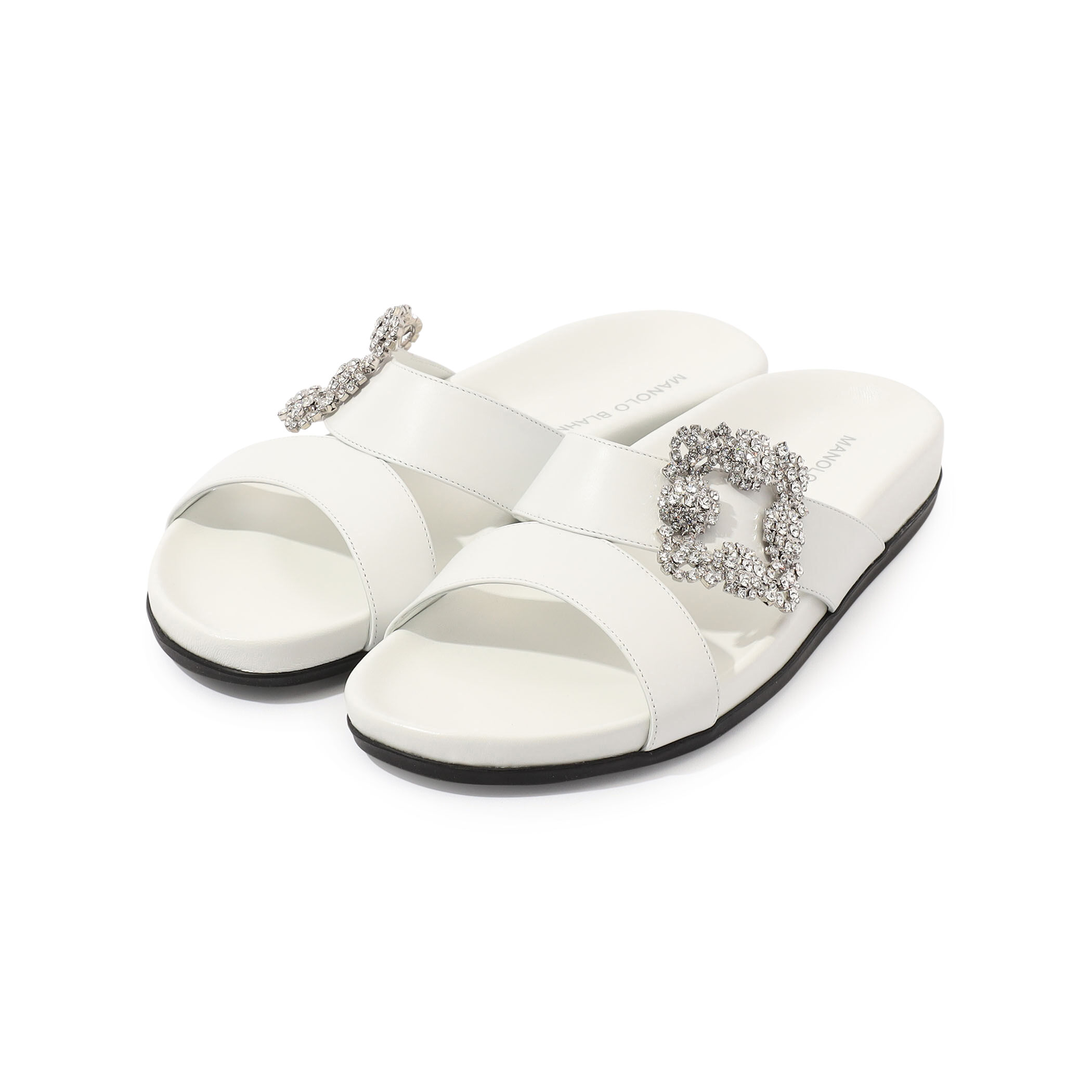 MANOLO BLAHNIK CHILANGHI ビジューサンダル｜トゥモローランド
