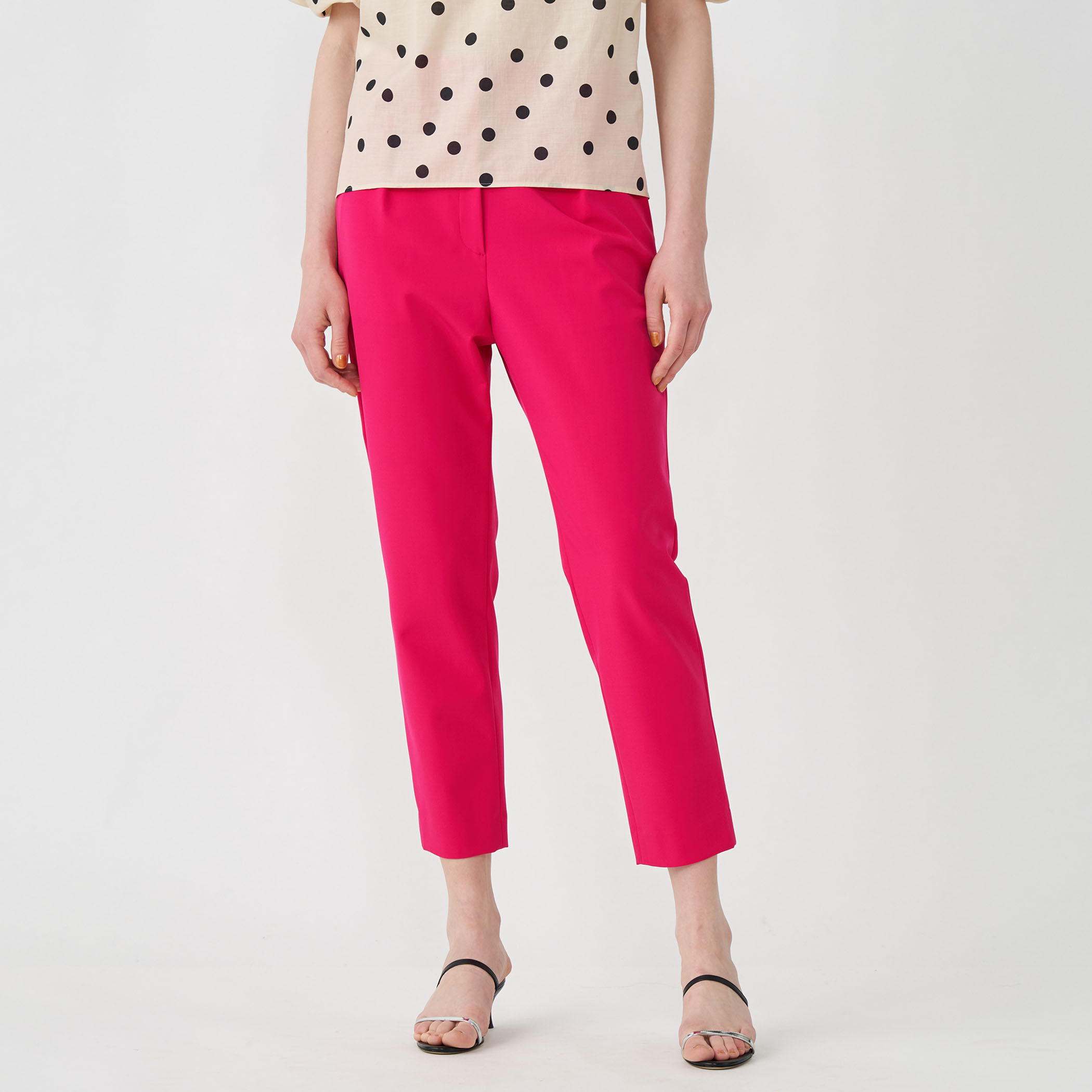 美品 Ballsey ナイロンストレッチタックテーパードパンツ ピンク 34 美品 Ballsey ナイロンストレッチタックテーパードパンツ ピンク