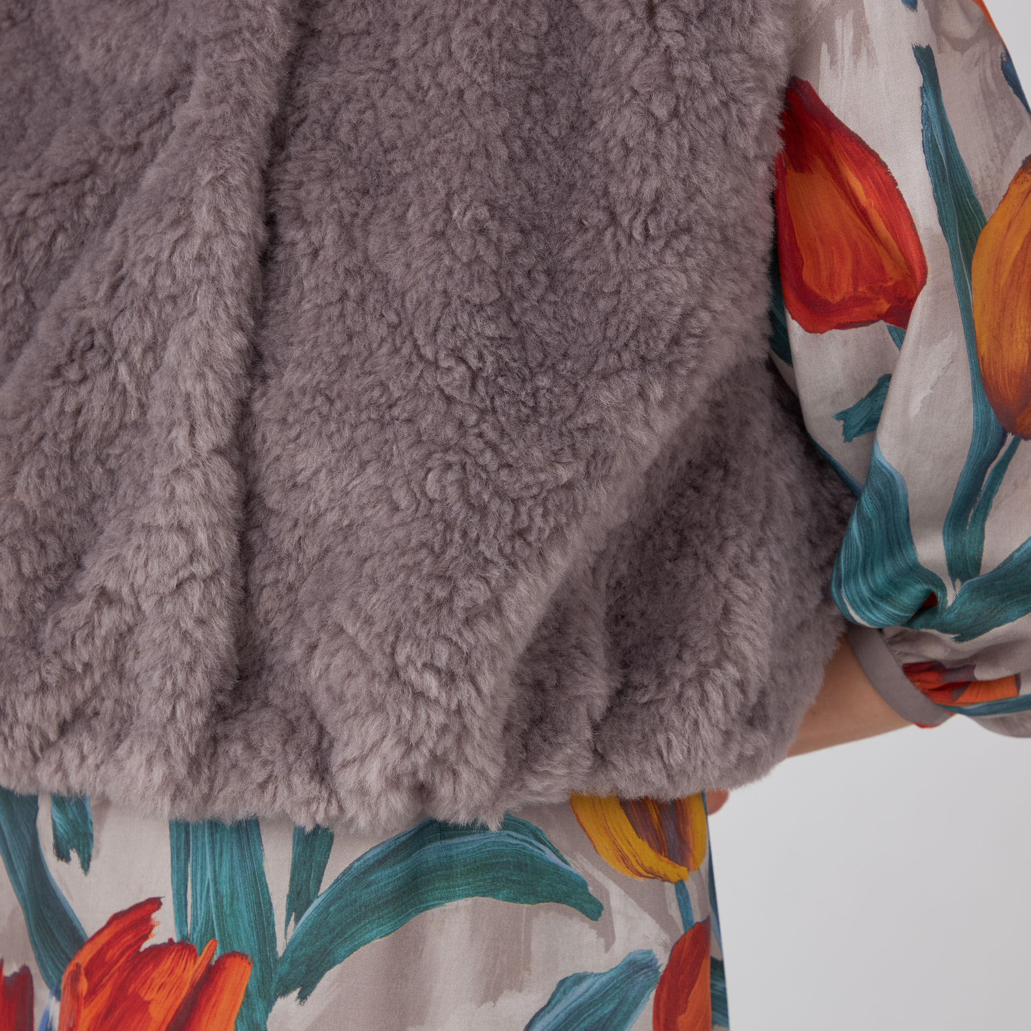 トゥモローランド　Ballseyランダムファー ショートベスト ランダムファー ショートベスト｜トゥモローランド 公式通販