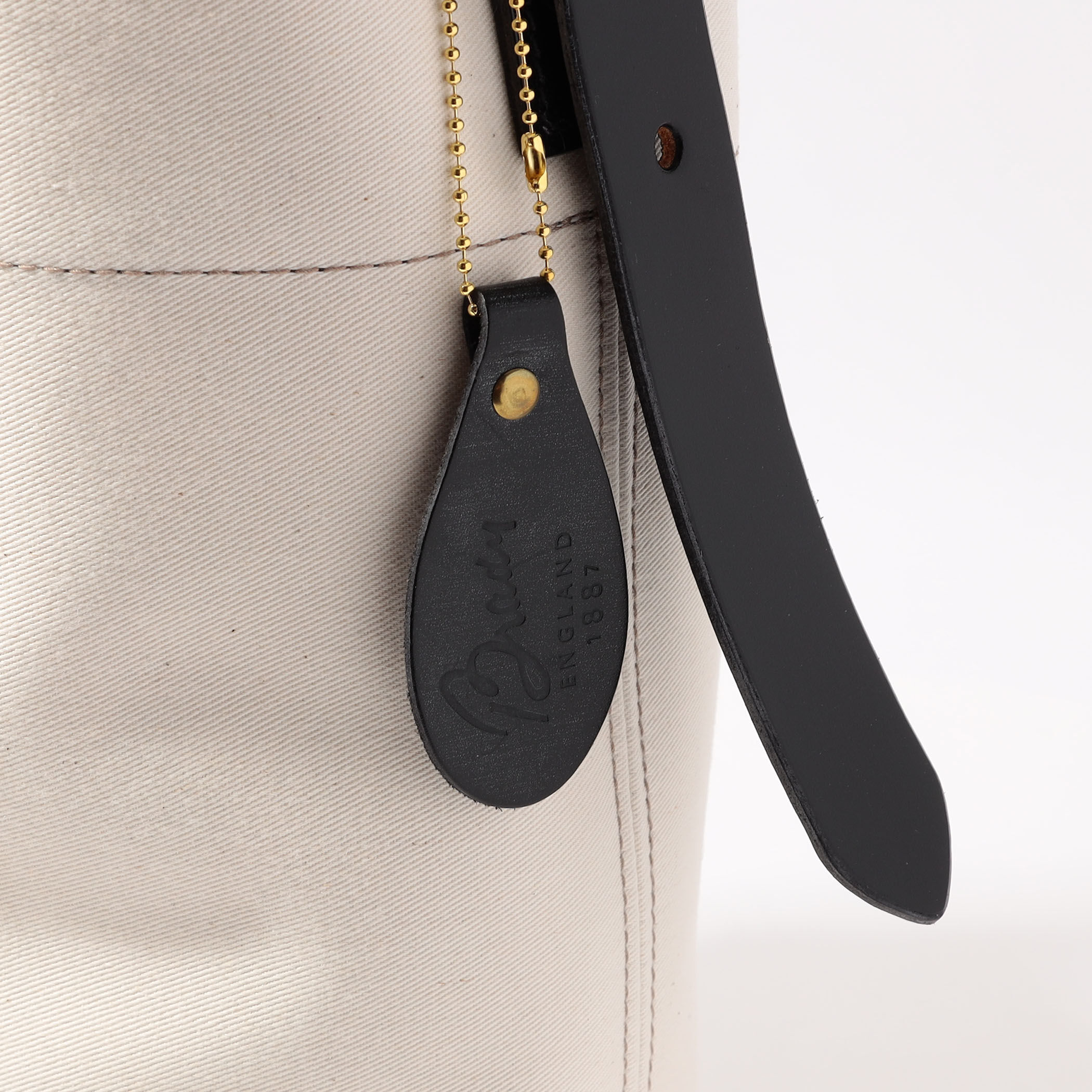 WEB先行予約・別注】Brady LEVEN MEDIUM コットン ショルダー
