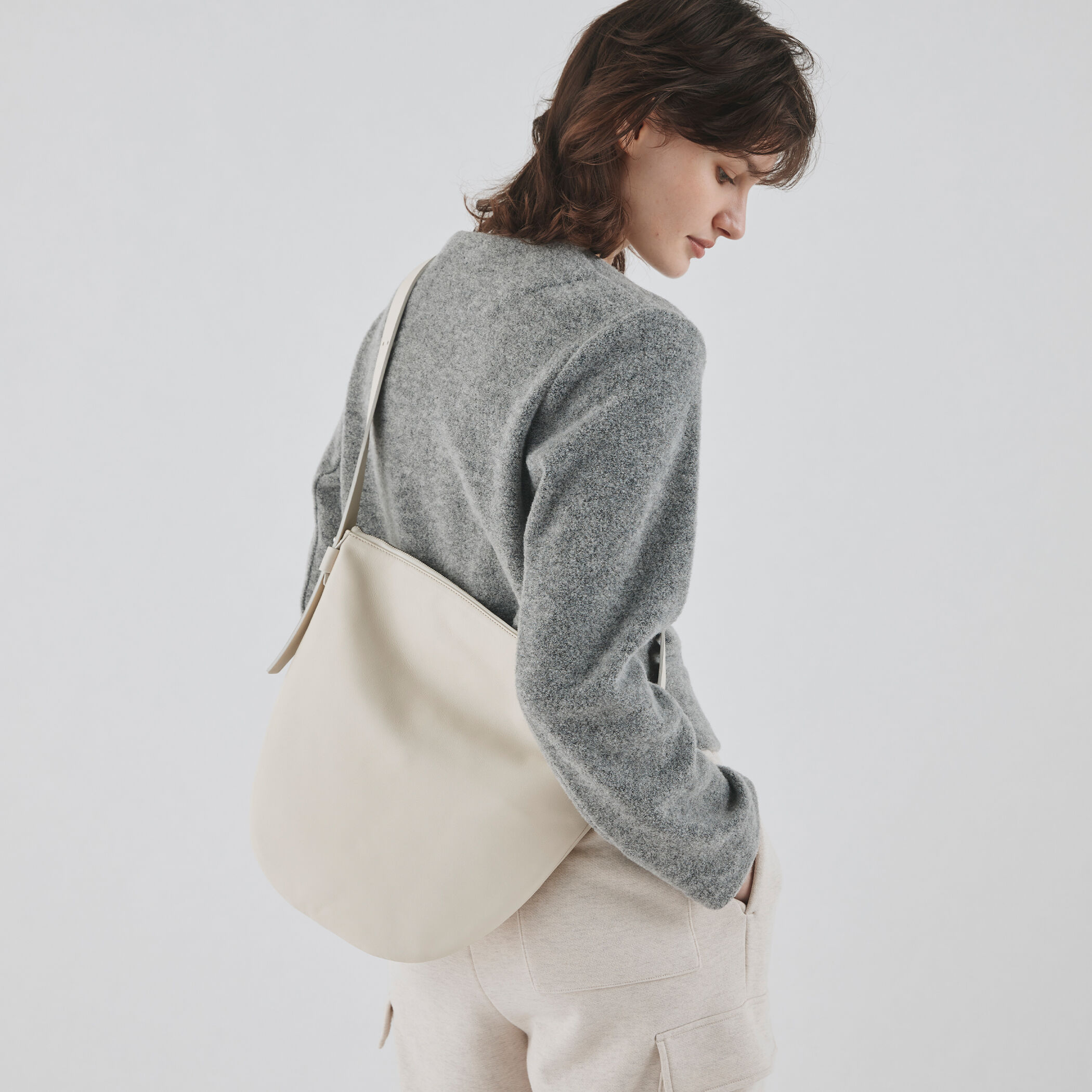 Bucket Baggage ORANGE PIECE L ショルダーバッグ|トゥモローランド 公式通販 Bucket Baggage ORANGE PIECE L ショルダーバッグ|トゥモローランド 公式通販
