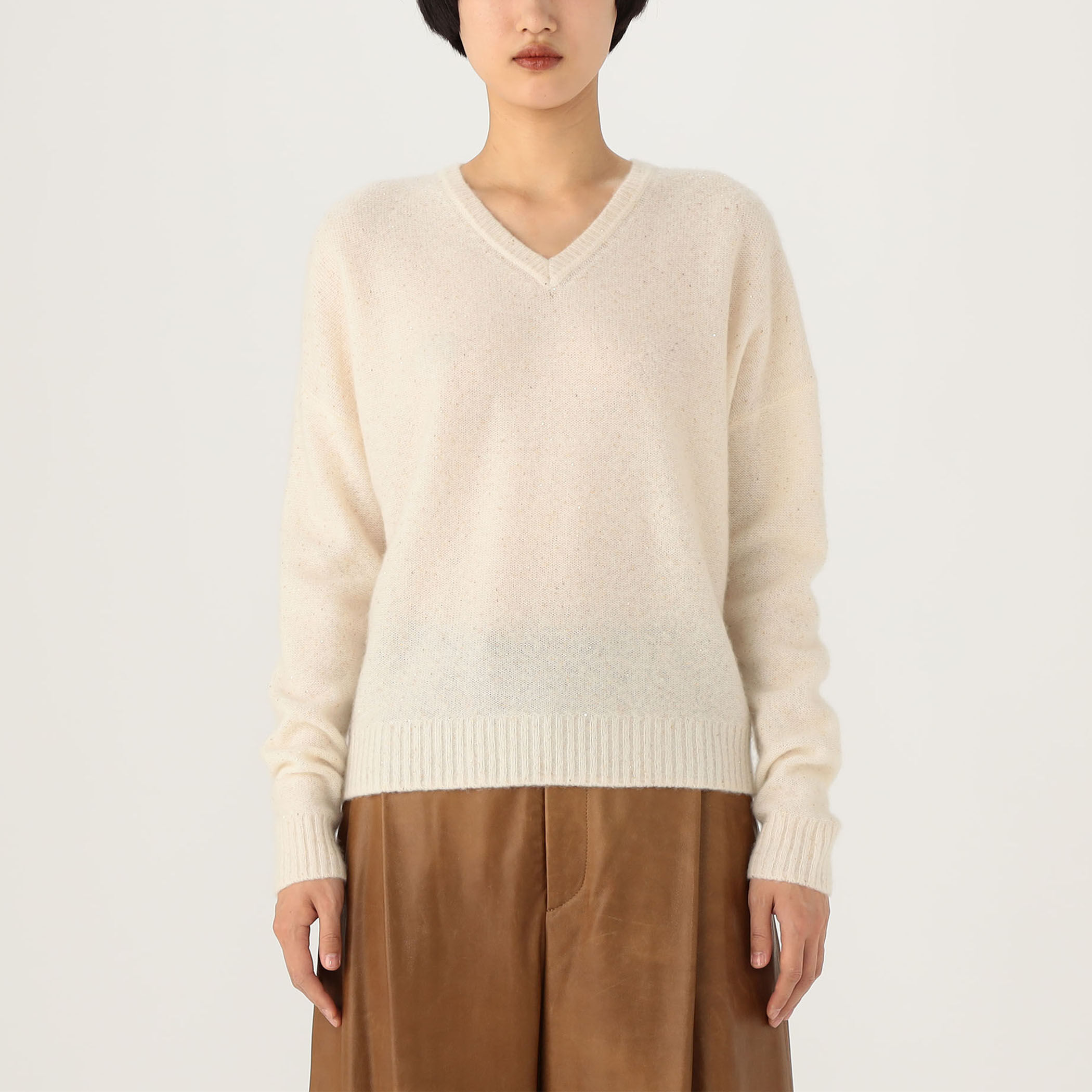 カシミヤシルク スパンコールVネックプルオーバー｜トゥモローランド